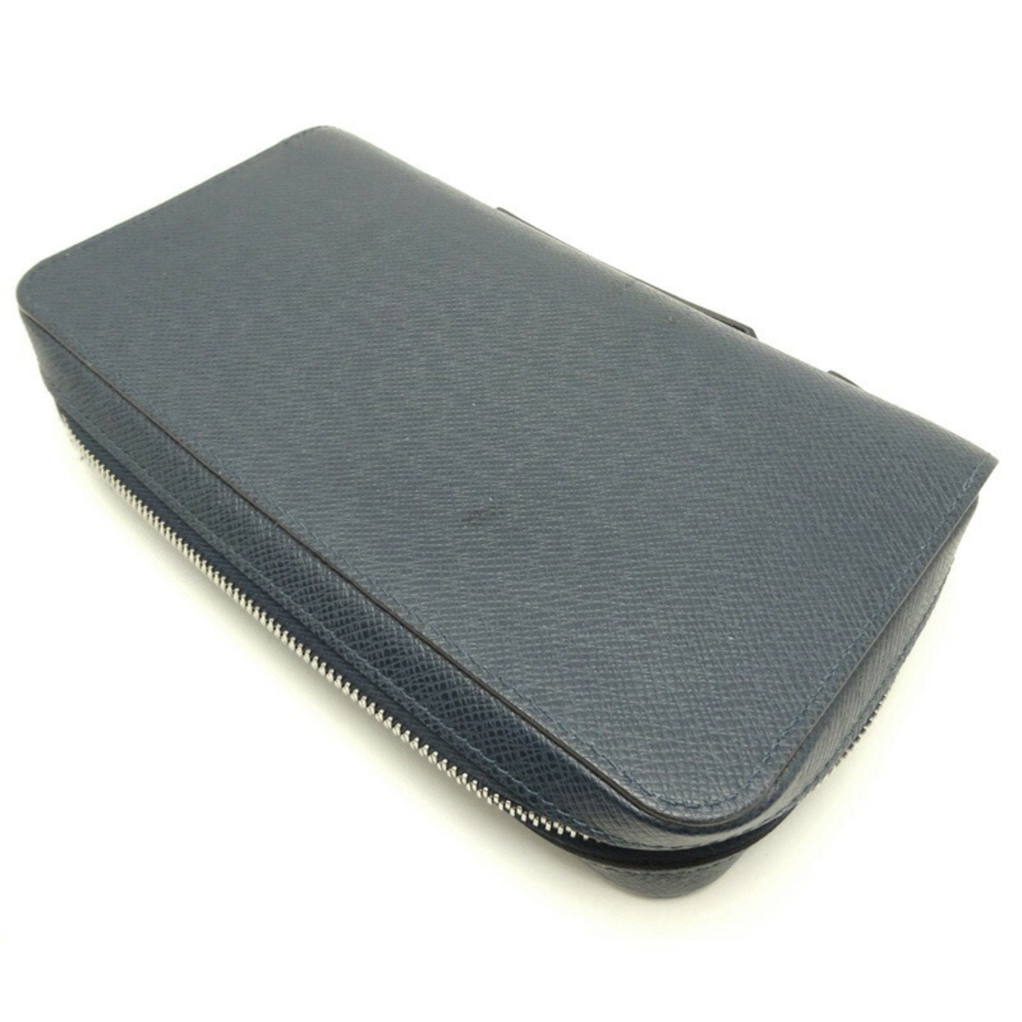 Louis Vuitton Taiga Blue Ocean Taiga Leather Pochette (Pre-Owned)