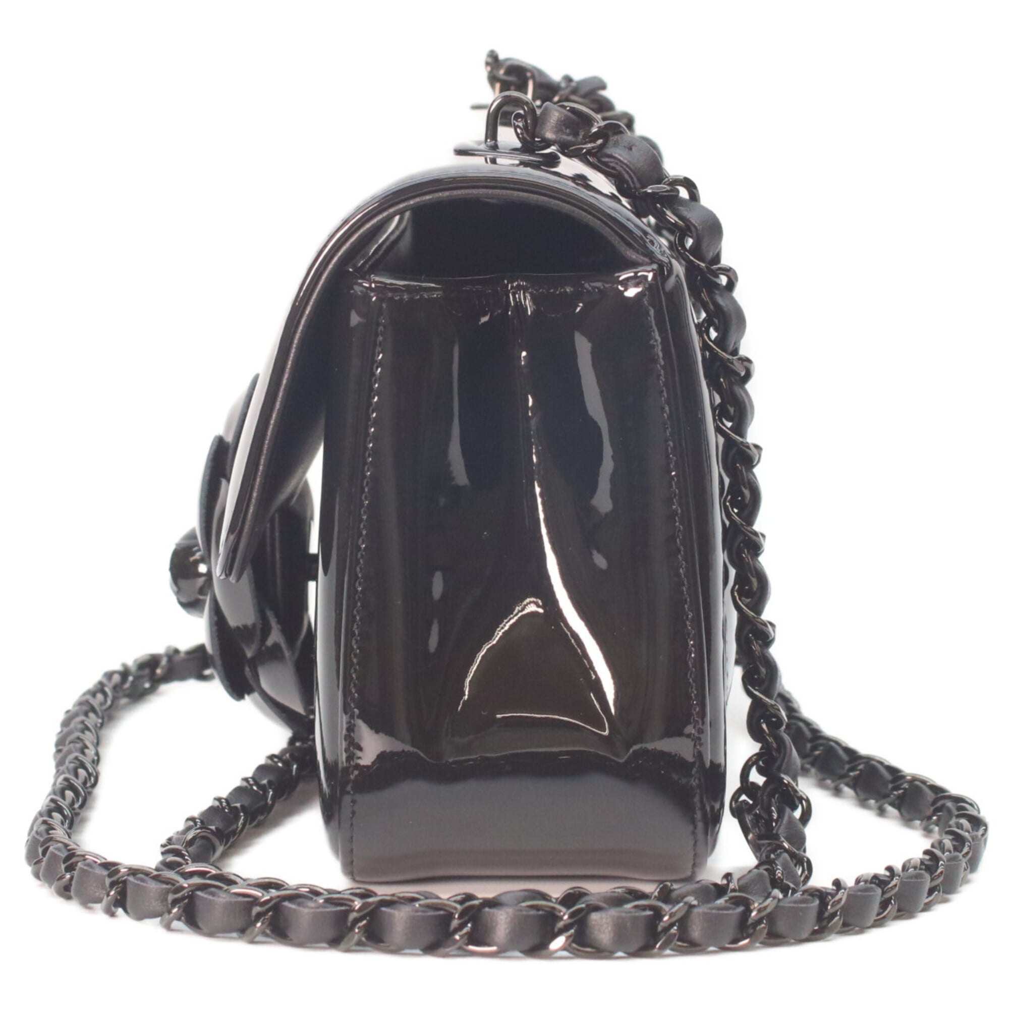 Chanel Black Patent Leather Shoulder Bag (Pre-Owned)