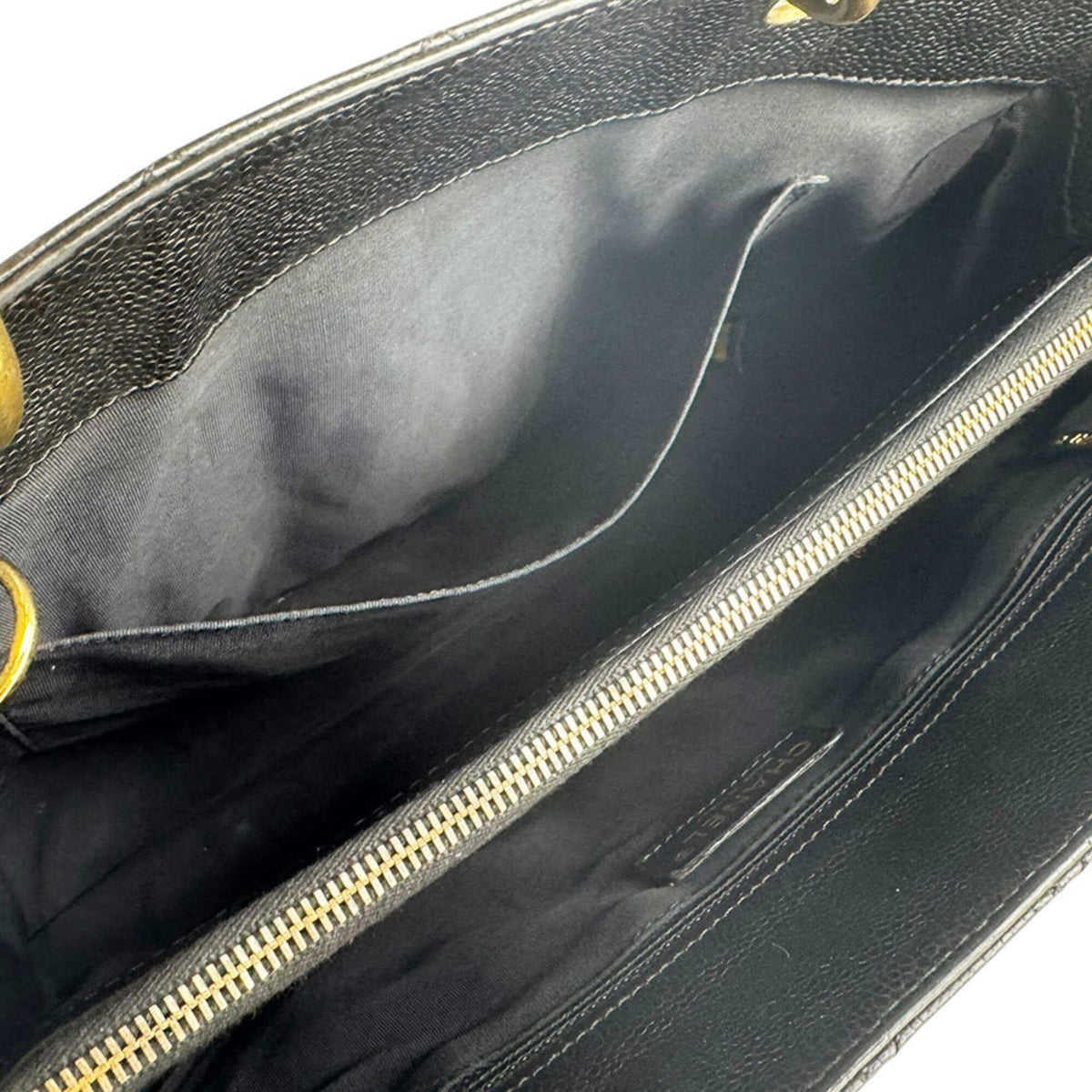 Chanel Black Grained Calfskin Tote Bag (Pre-Owned)
