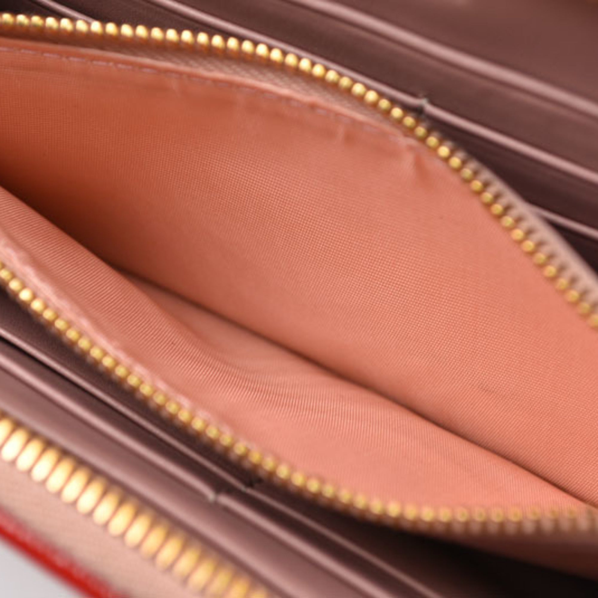 Prada Beige Rose Pink Beige Patent Leather Coin Purse/Coin Case (Pre-Owned)