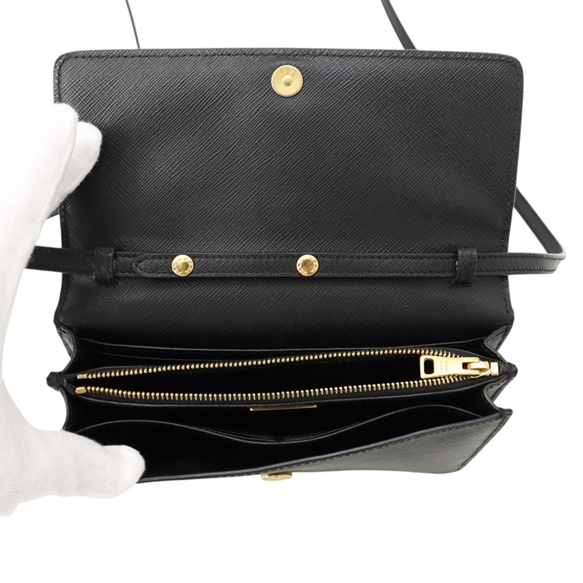 Prada Black Saffiano Chain/Shoulder Wallet (Pre-Owned)
