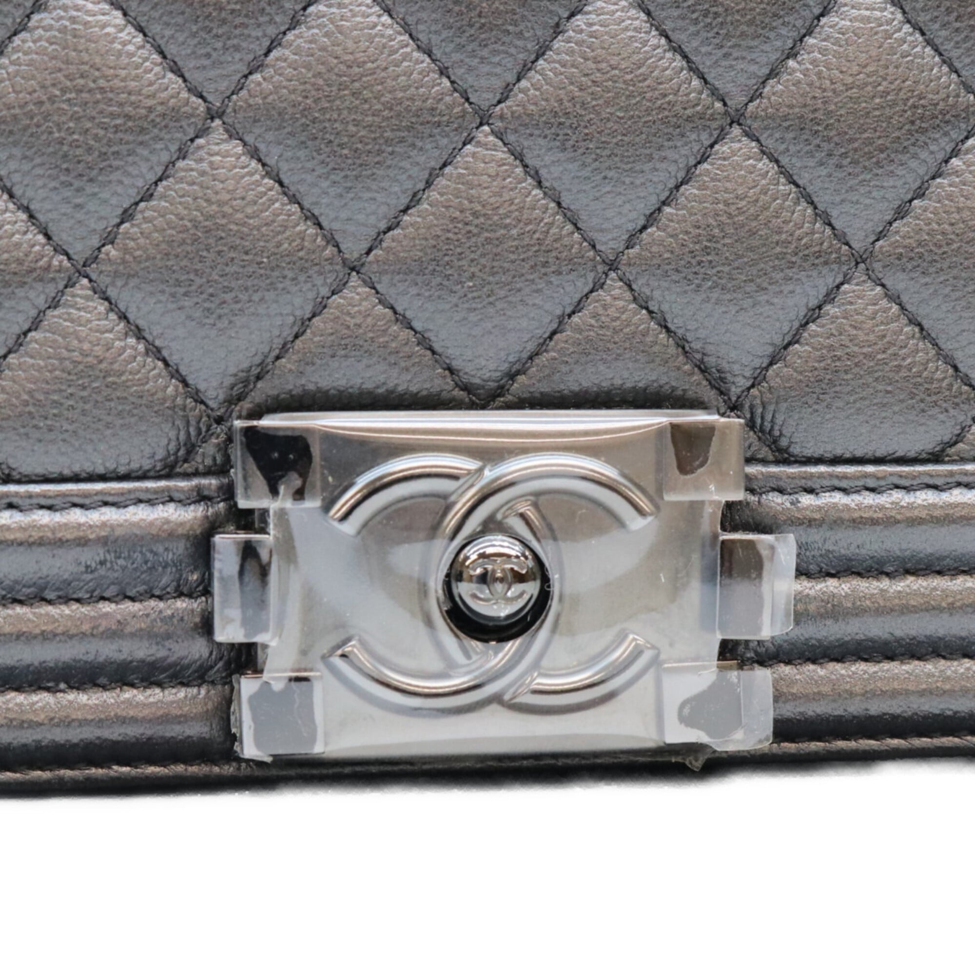 Chanel Black Grained Calfskin Shoulder Bag (Pre-Owned)
