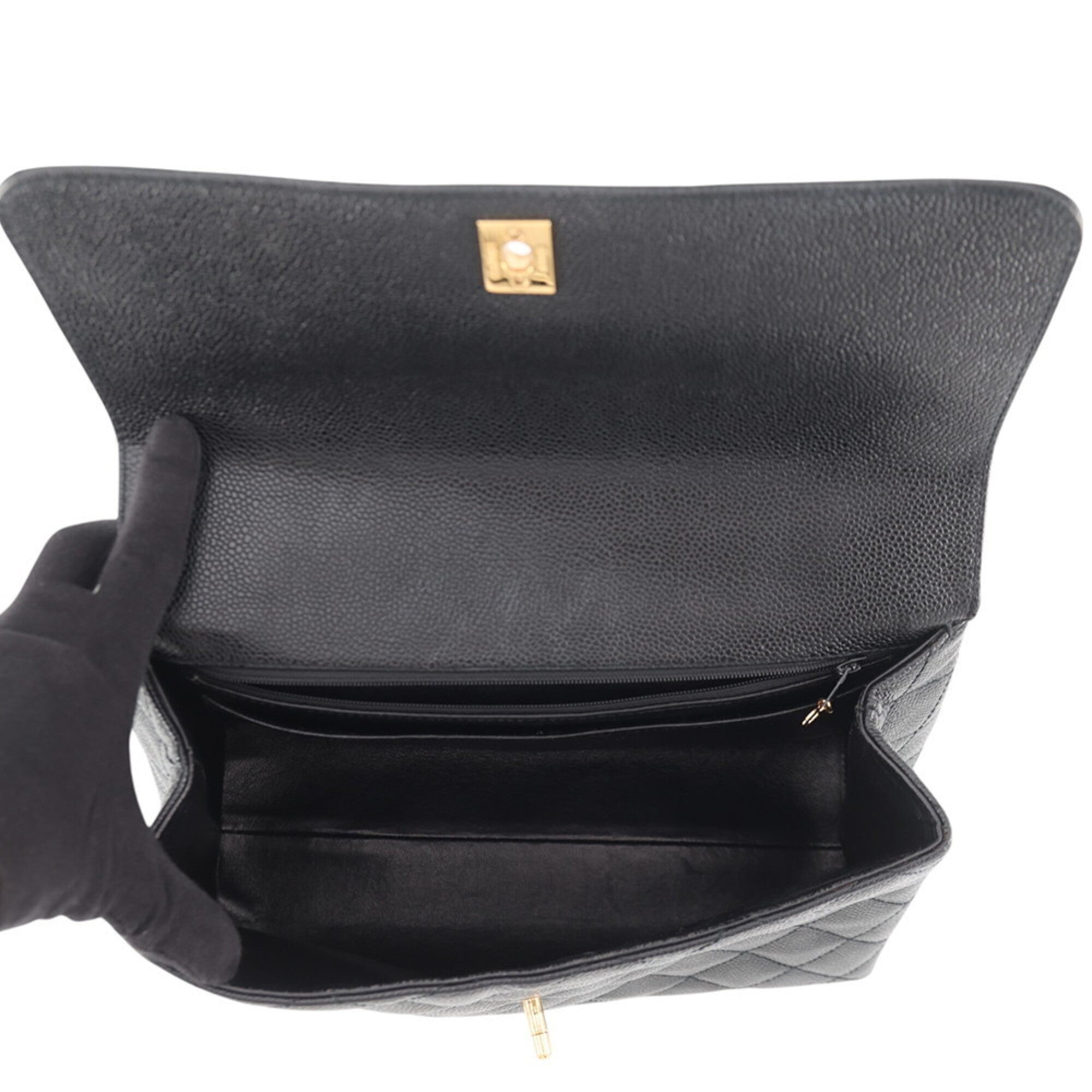 Chanel Black Grained Calfskin Handbag (Pre-Owned)
