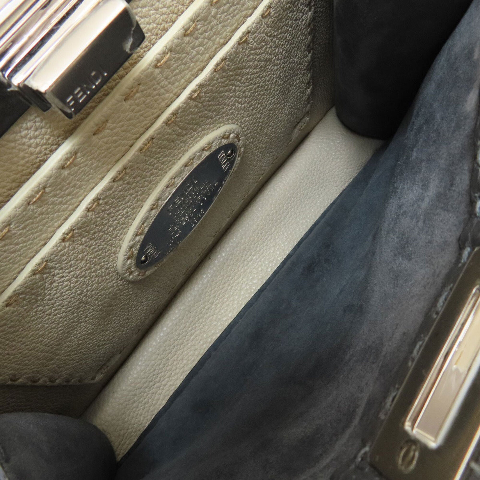 Fendi Peekaboo Gray Leather Handbag (Pre-Owned)