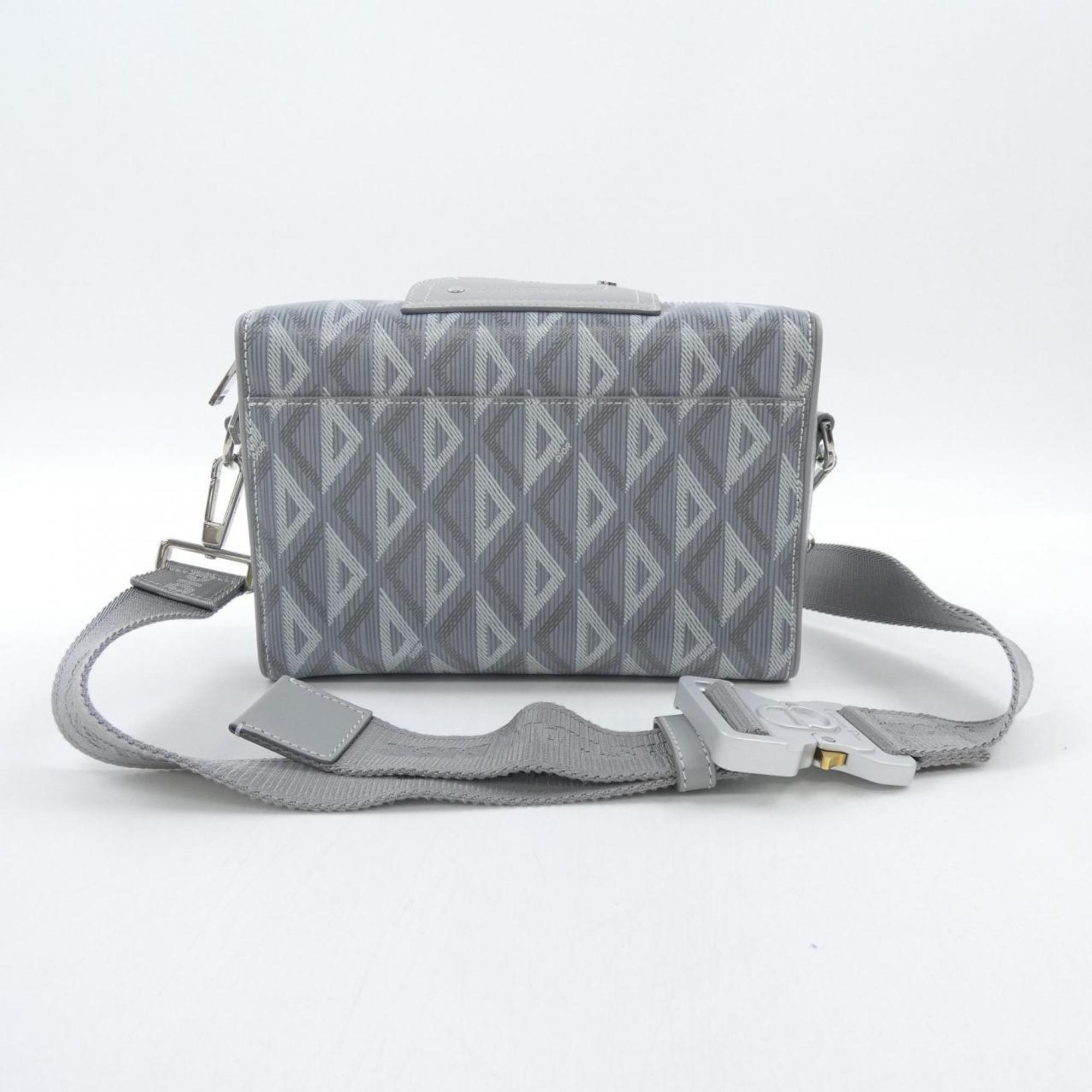 Christian Dior Gray Handbag (Pre-Owned)