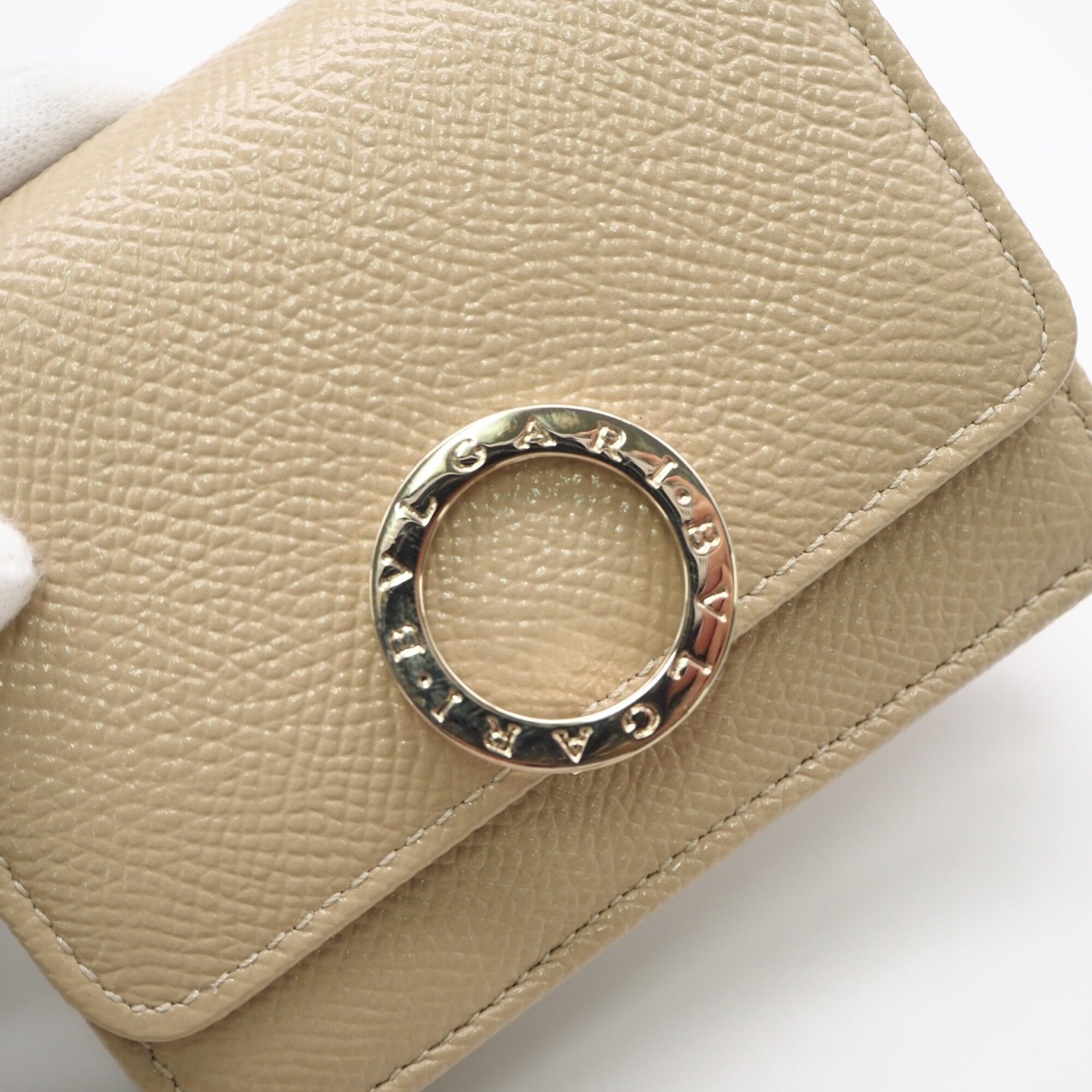 Bvlgari Bvlgari Bvlgari Beige Leather Wallet (Tri-Fold) (Pre-Owned)