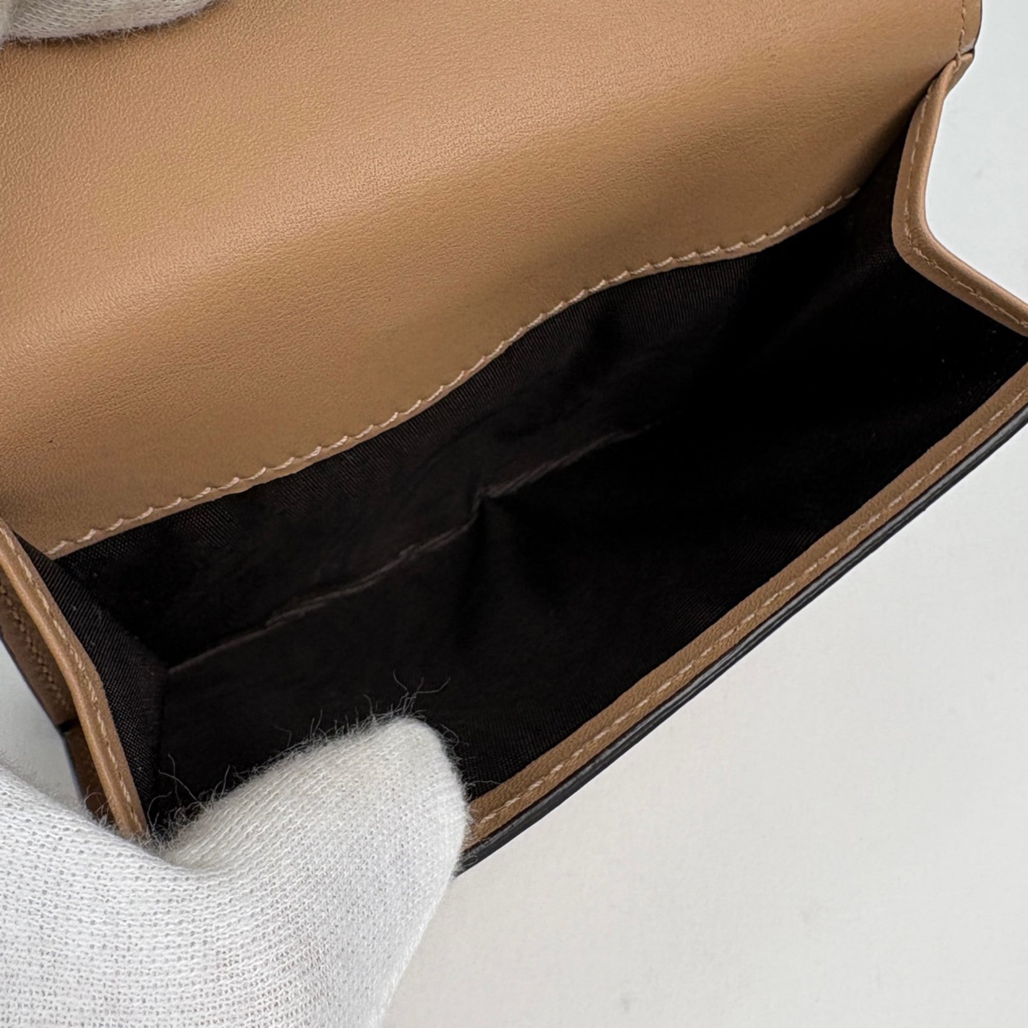 Gucci Brown Leather Wallet (Bi-Fold) (Pre-Owned)