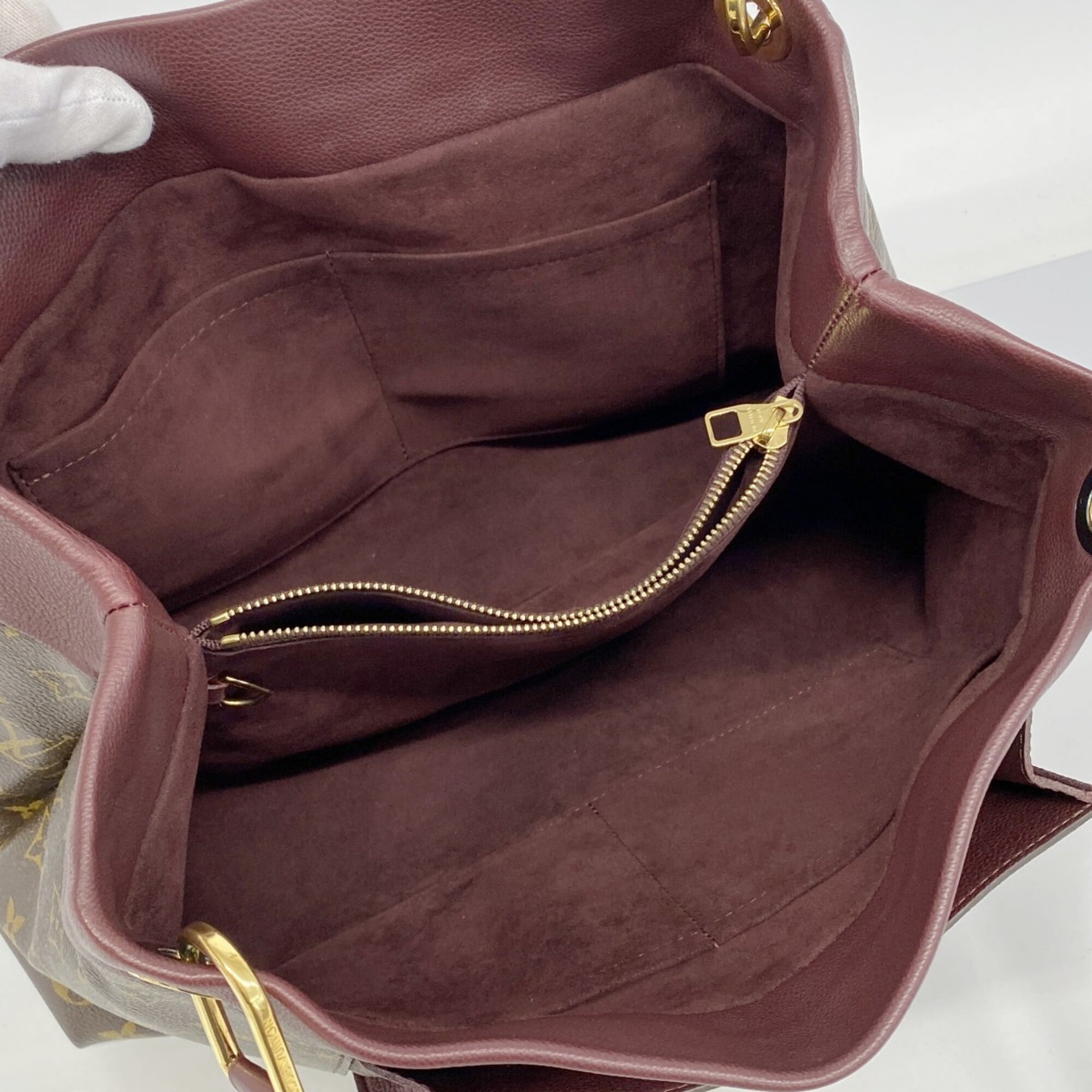 Louis Vuitton Bordeaux Brown Shoulder Bag (Pre-Owned)