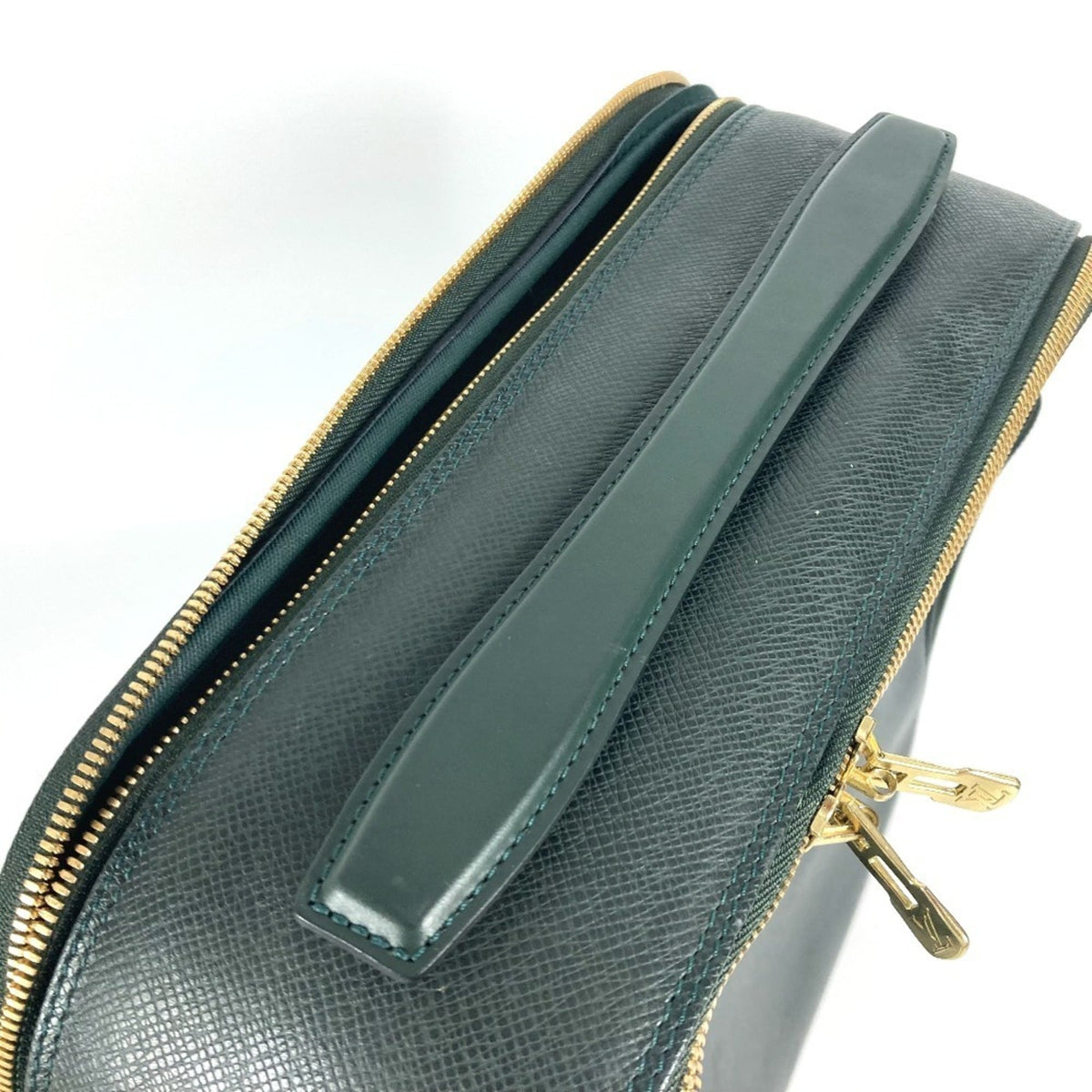 Louis Vuitton Episea Khaki Taiga Leather Handbag Shoulder Bag (Pre-Owned)