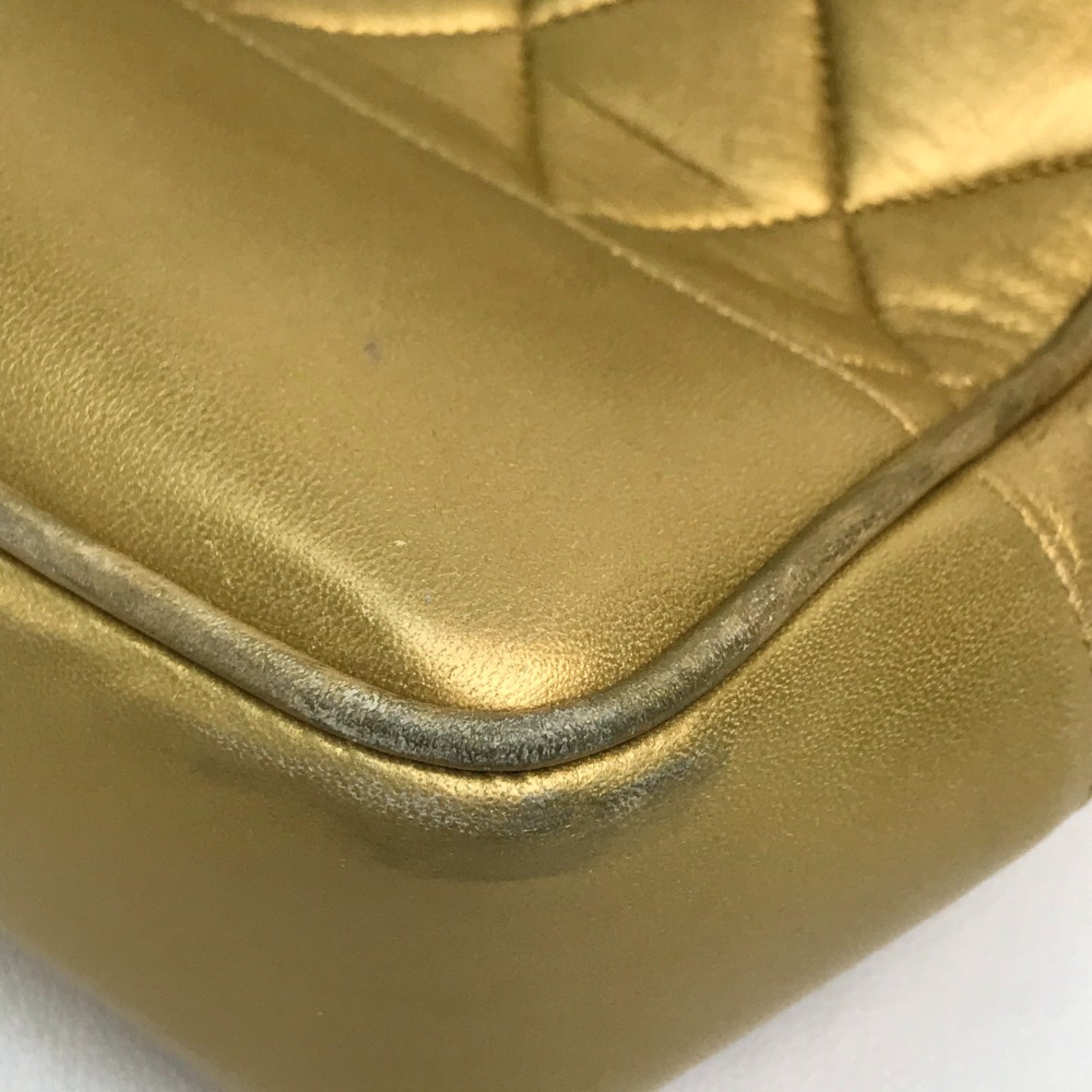 Chanel Gold Leather Shoulder Bag (Pre-Owned)