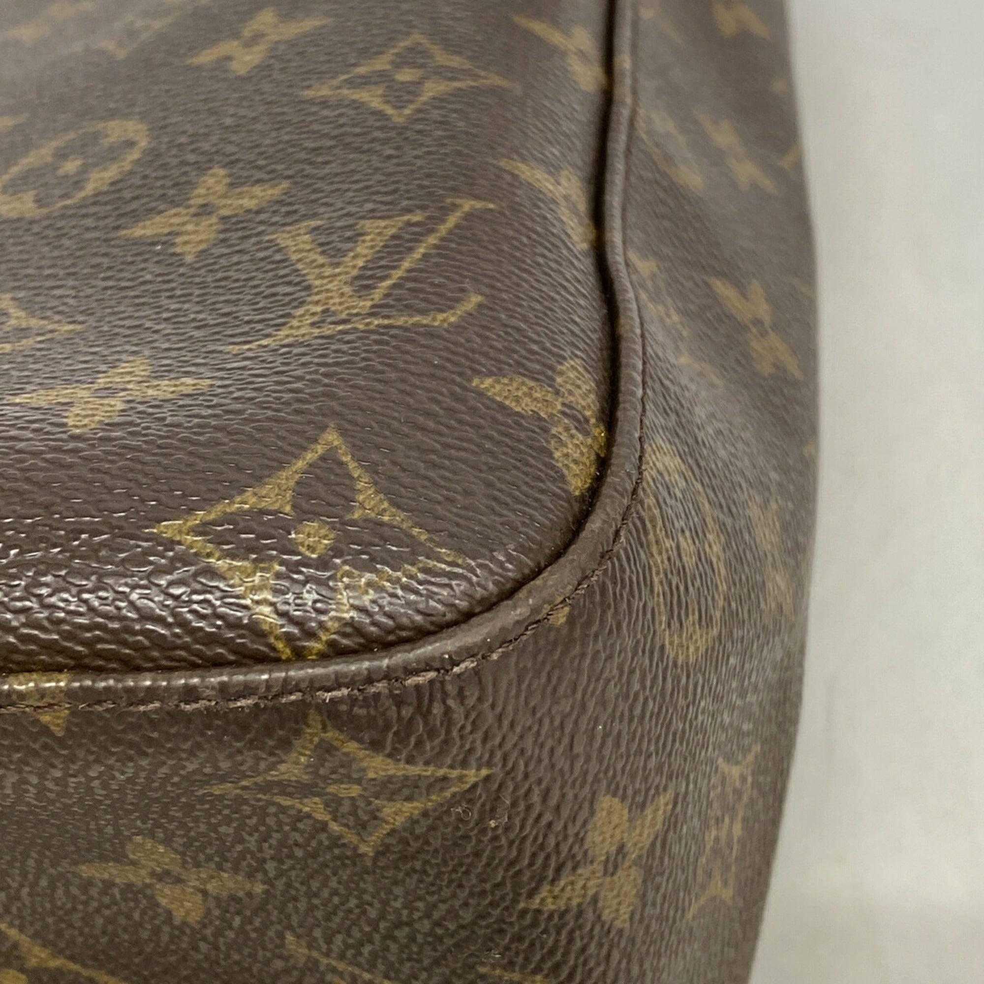 Louis Vuitton Brown Shoulder Bag (Pre-Owned)