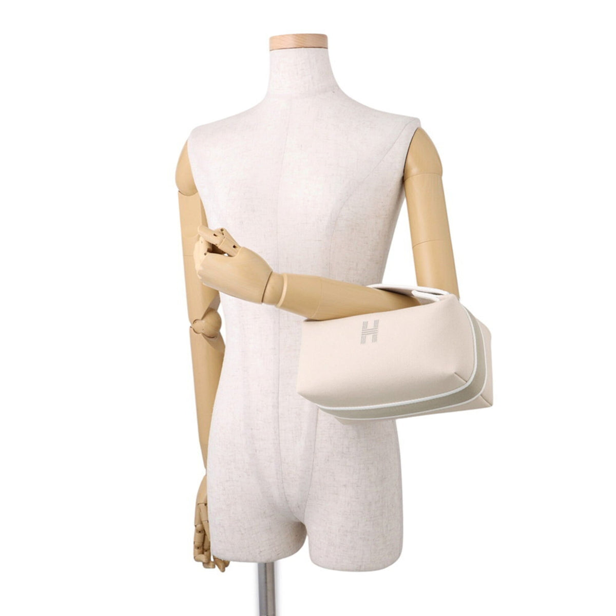 Hermes Natural Canvas Handbag Pouch (Pre-Owned)