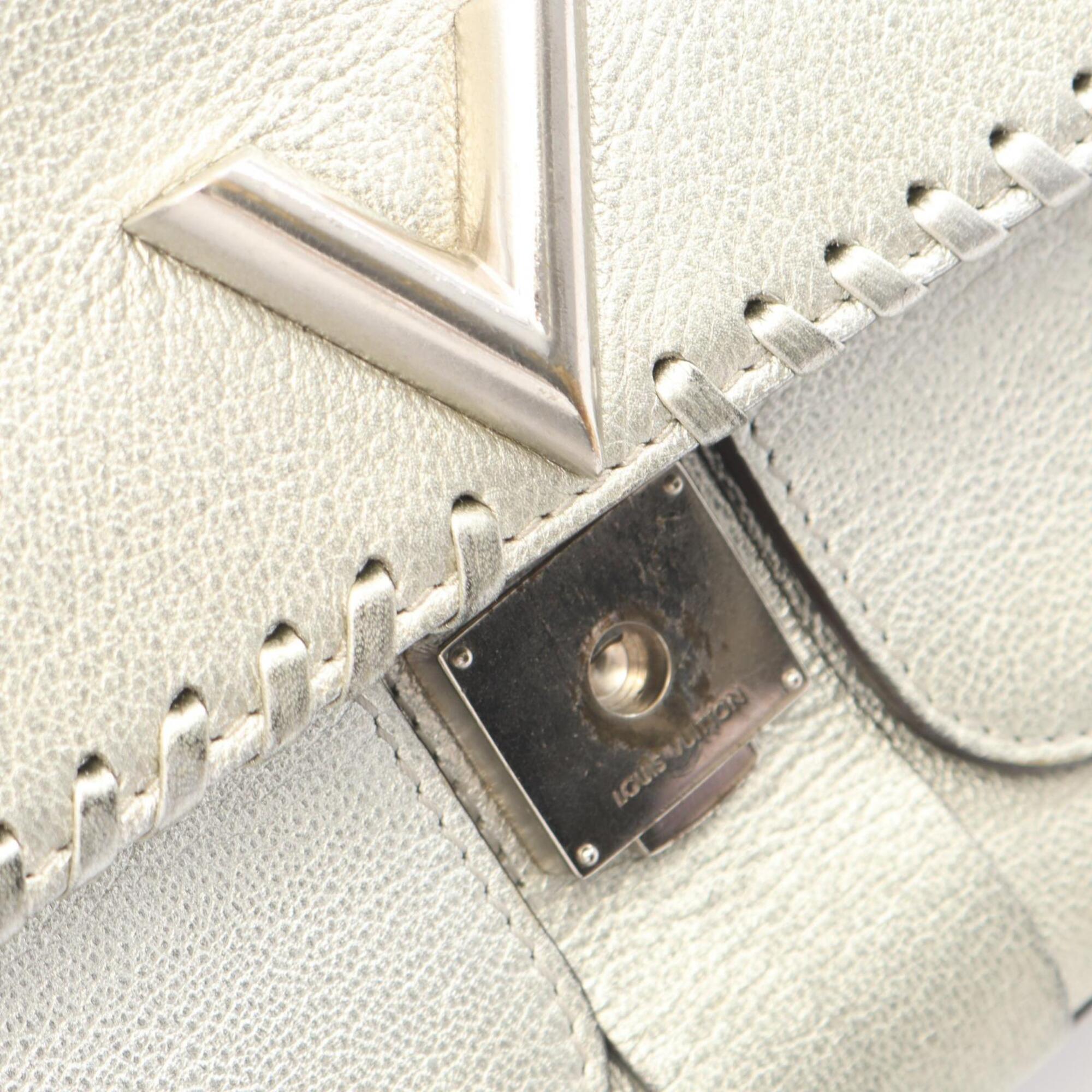 Louis Vuitton Silver Leather Handbag Shoulder Bag (Pre-Owned)