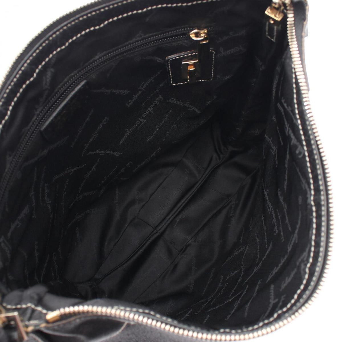 Salvatore Ferragamo Black Leather Handbag Shoulder Bag (Pre-Owned)