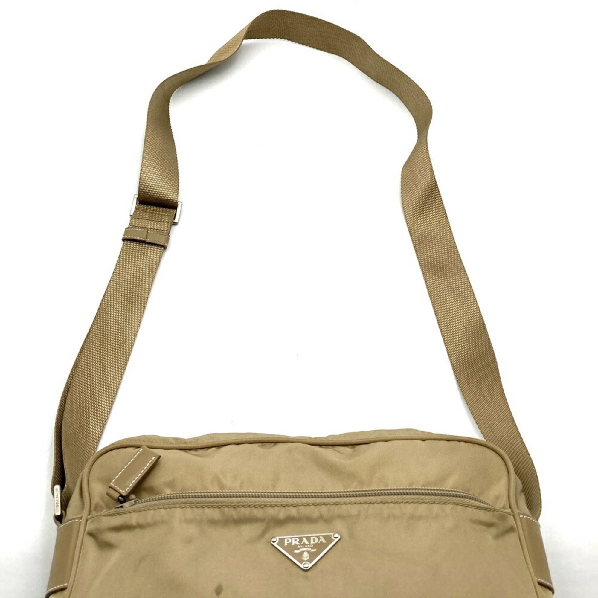 Prada Beige Nylon Shoulder Bag (Pre-Owned)