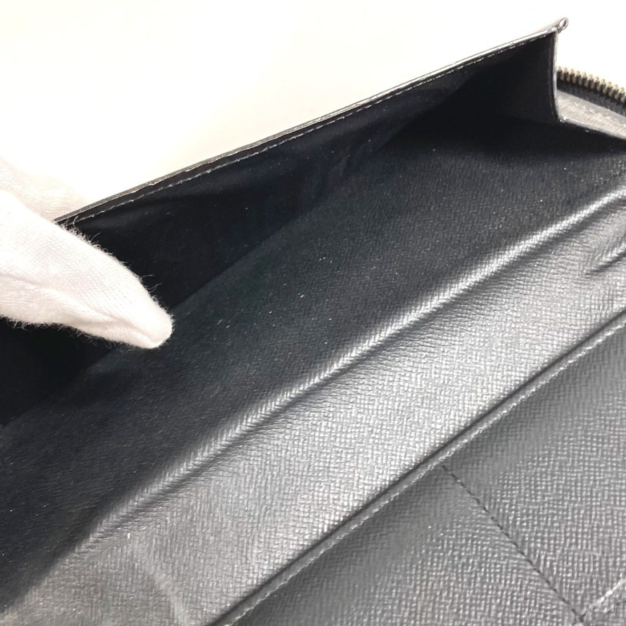 Louis Vuitton Black Monogram Eclipse Long Wallet (Bi-Fold) (Pre-Owned)
