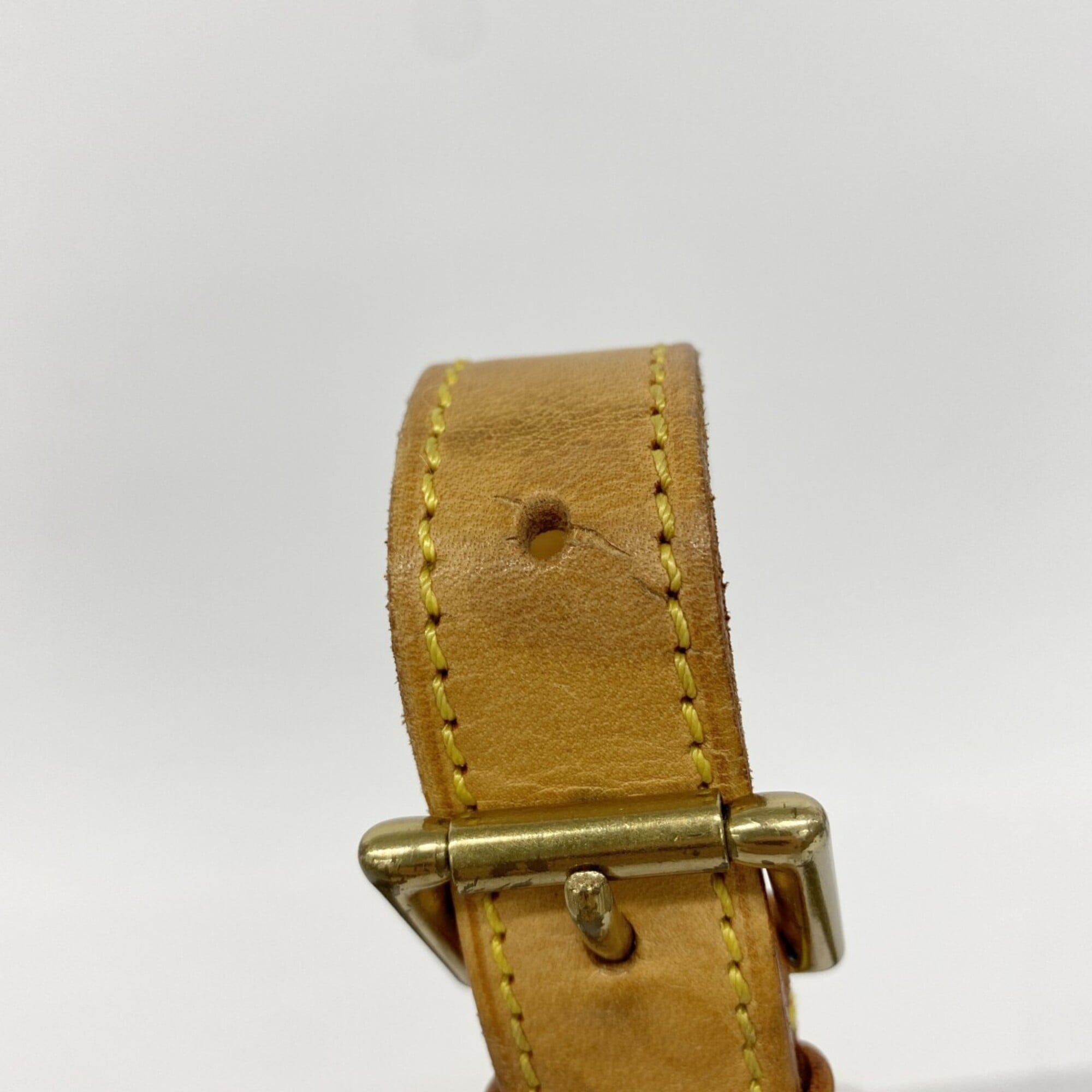 Louis Vuitton Brown Shoulder Bag (Pre-Owned)