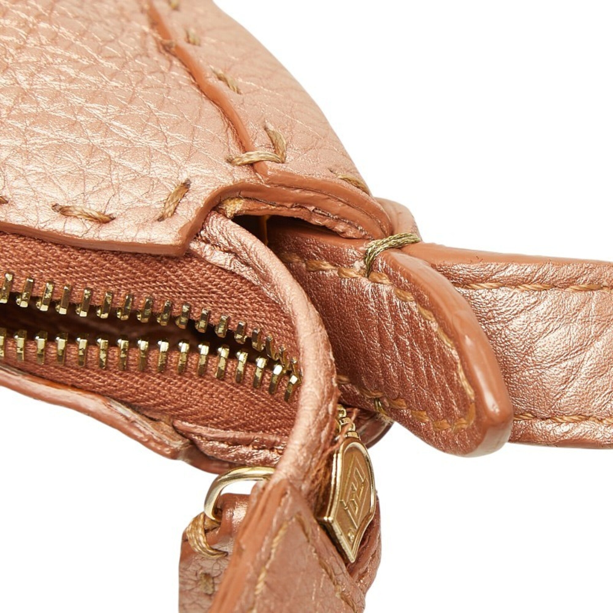 Fendi Pink Leather Shoulder Bag (Pre-Owned)