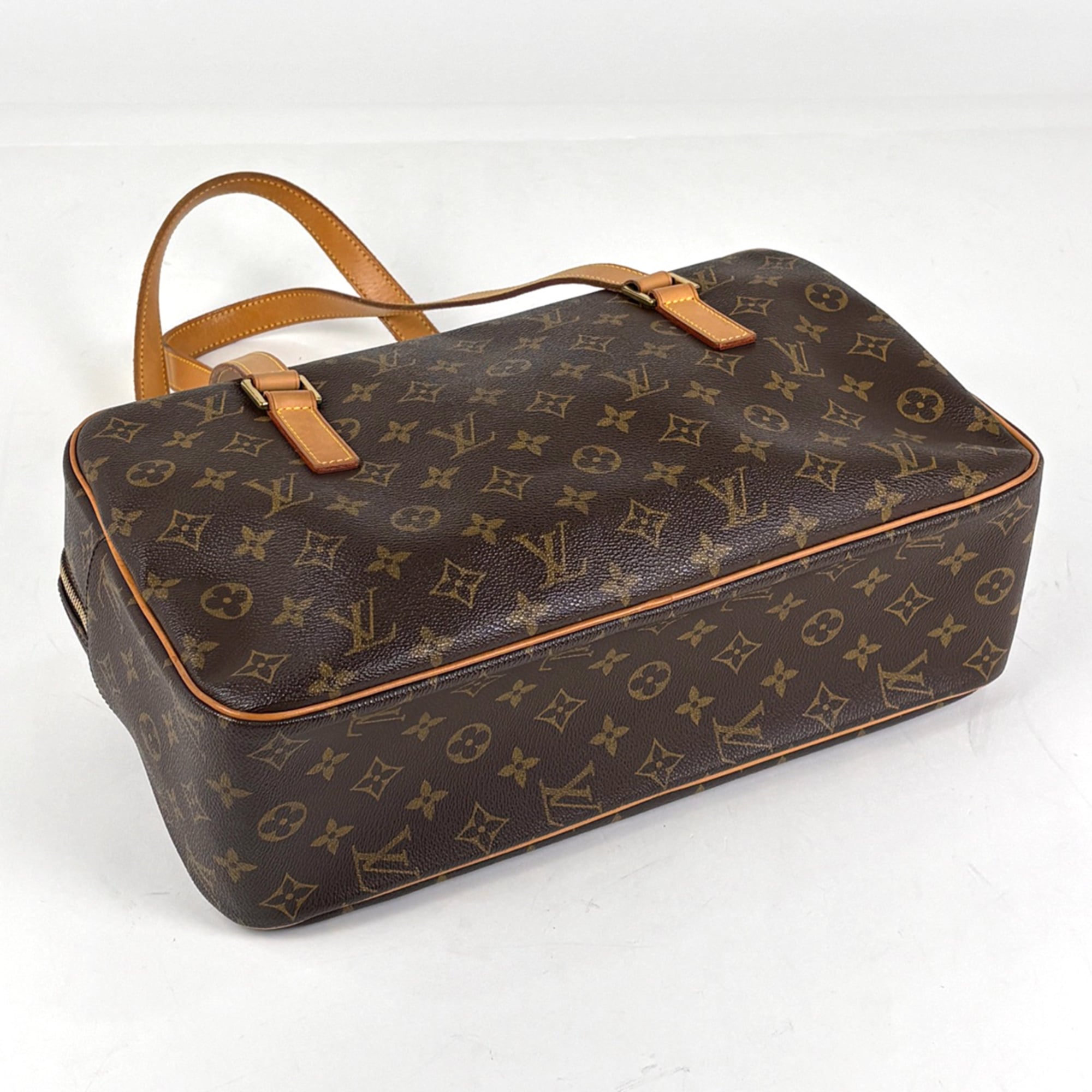 Louis Vuitton Brown Monogram Shoulder Bag (Pre-Owned)