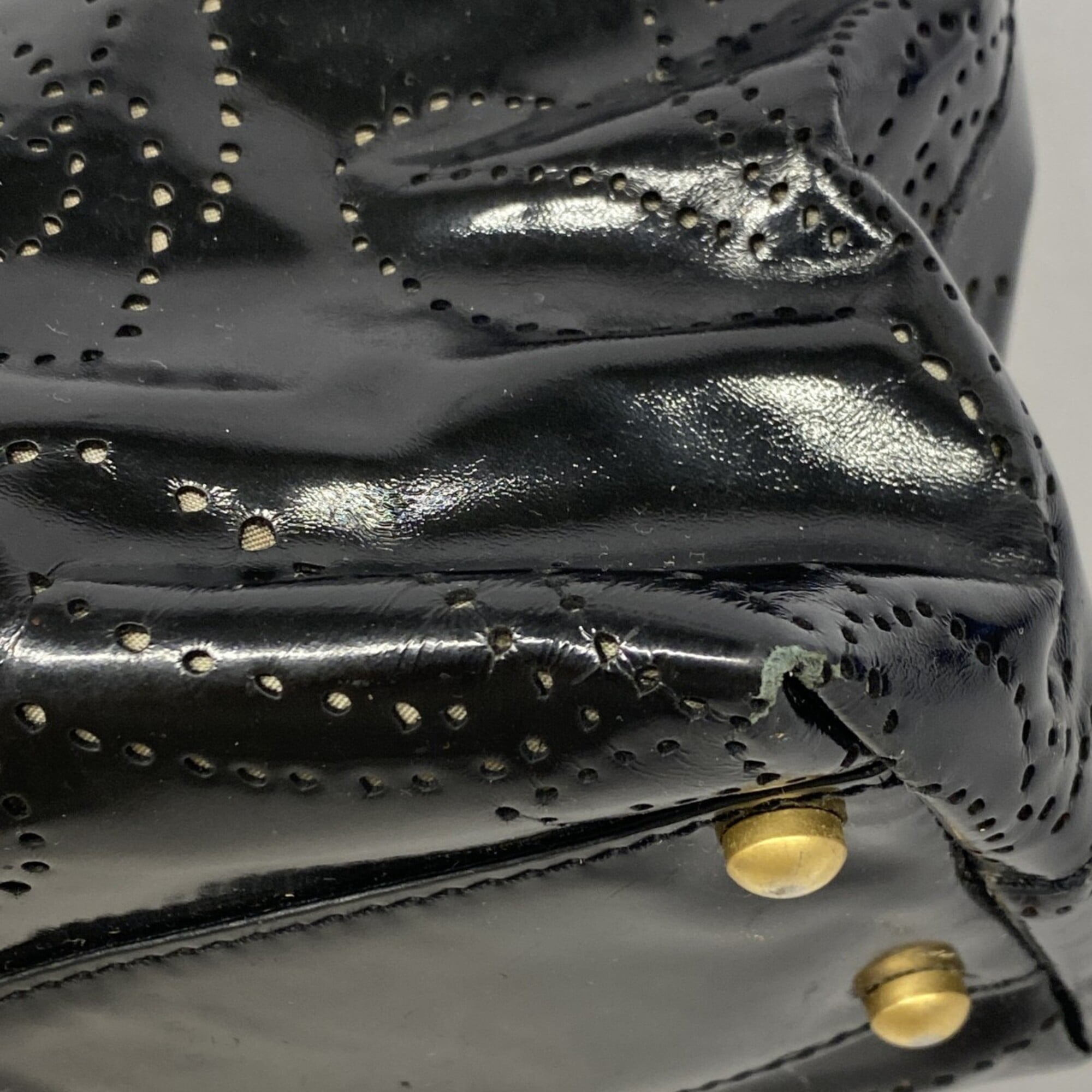Chanel Black Patent Leather Tote Bag (Pre-Owned)