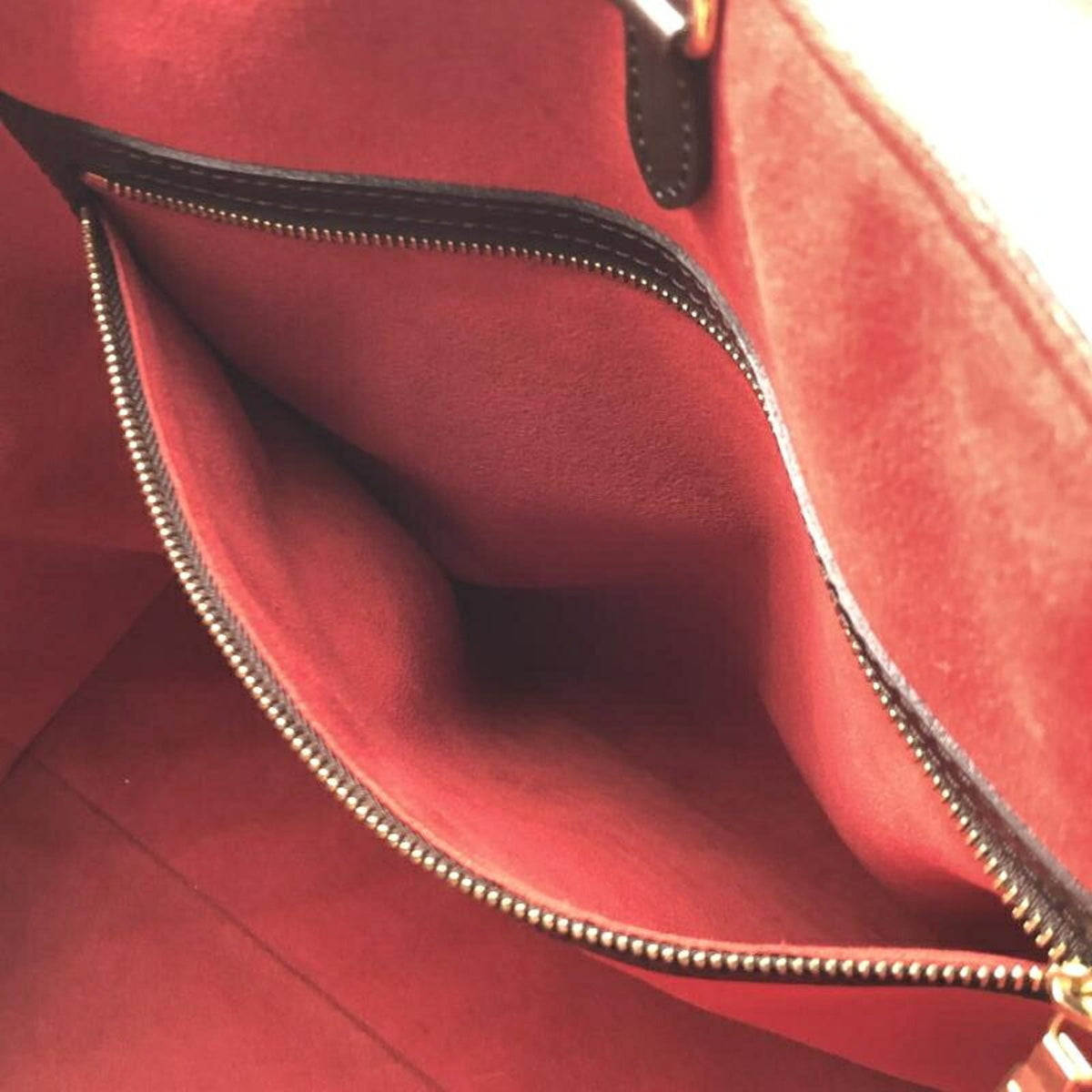 Louis Vuitton Damier Canvas Damier Canvas Handbag (Pre-Owned)