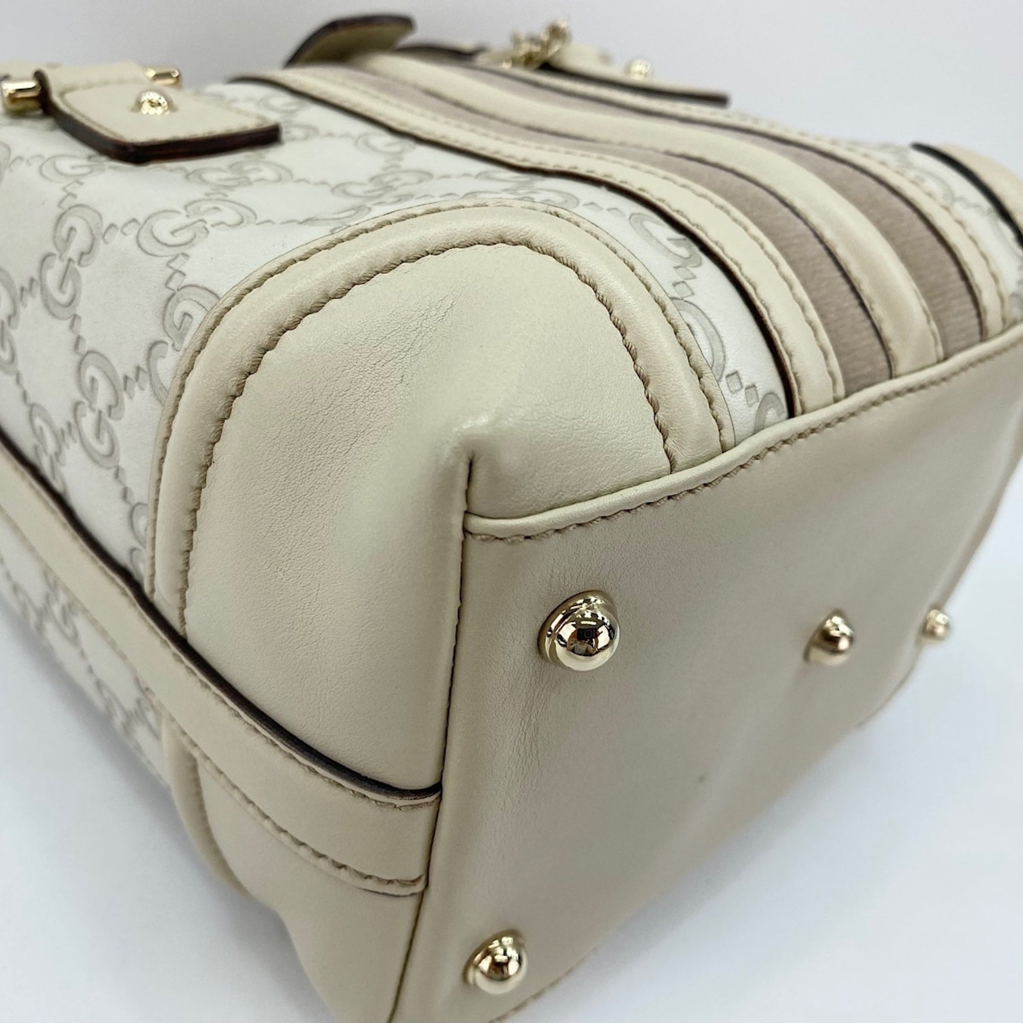 Gucci White Handbag (Pre-Owned)