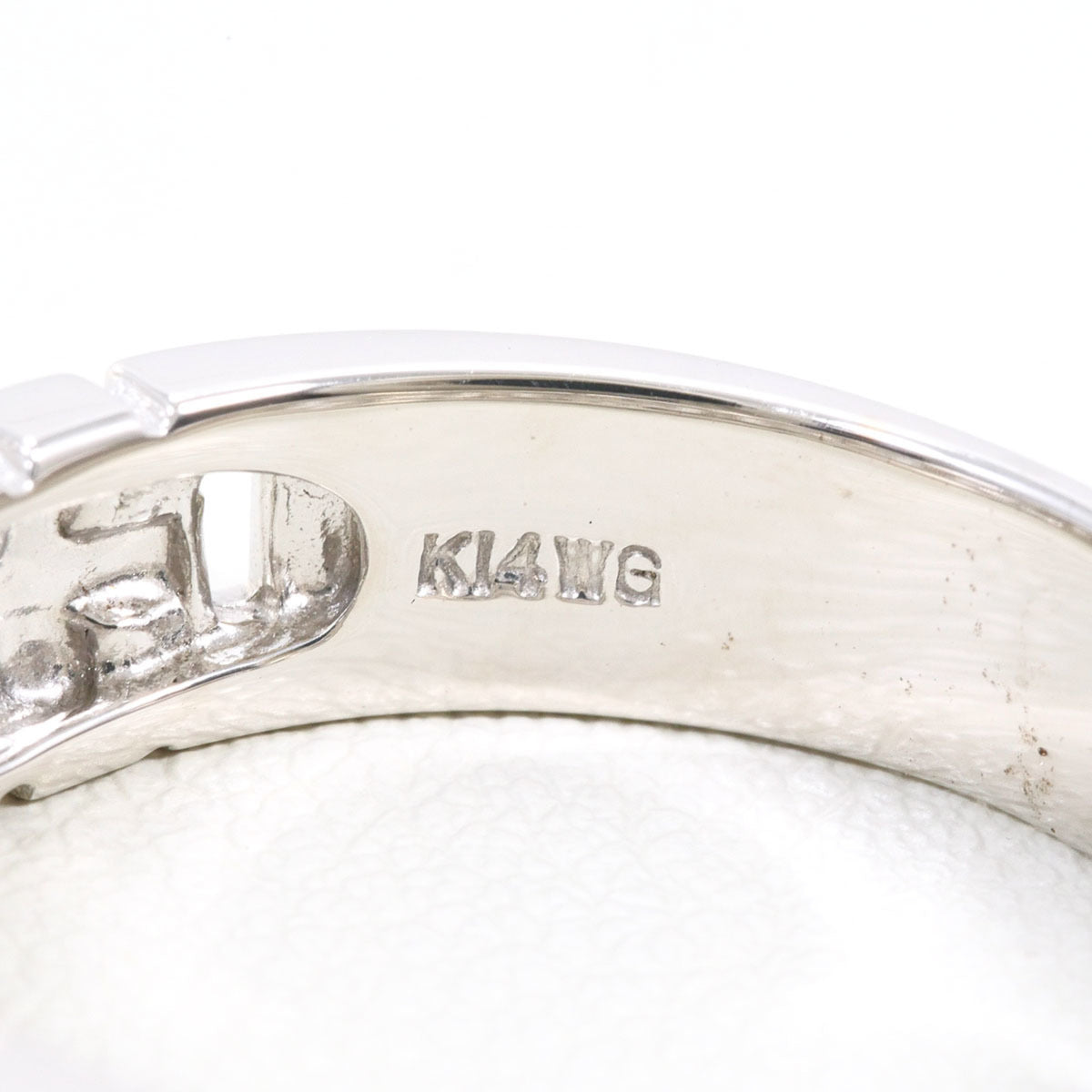 Unbranded White Gold White Gold (14K) Band Ring (Pre-Owned)