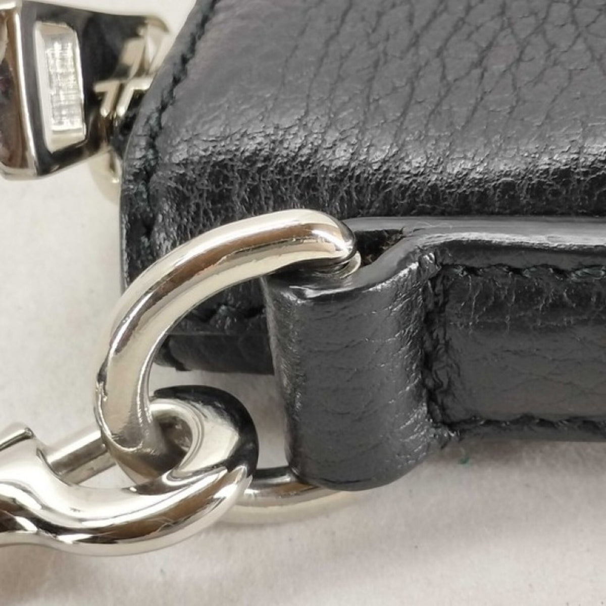 Gucci Black Leather Clutch Bag (Pre-Owned)