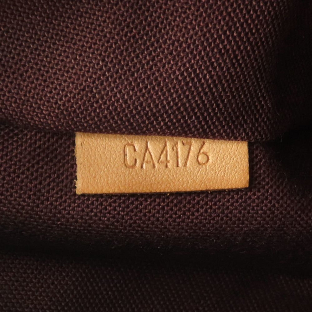Louis Vuitton Brown Monogram Monogram Shoulder Bag (Pre-Owned)