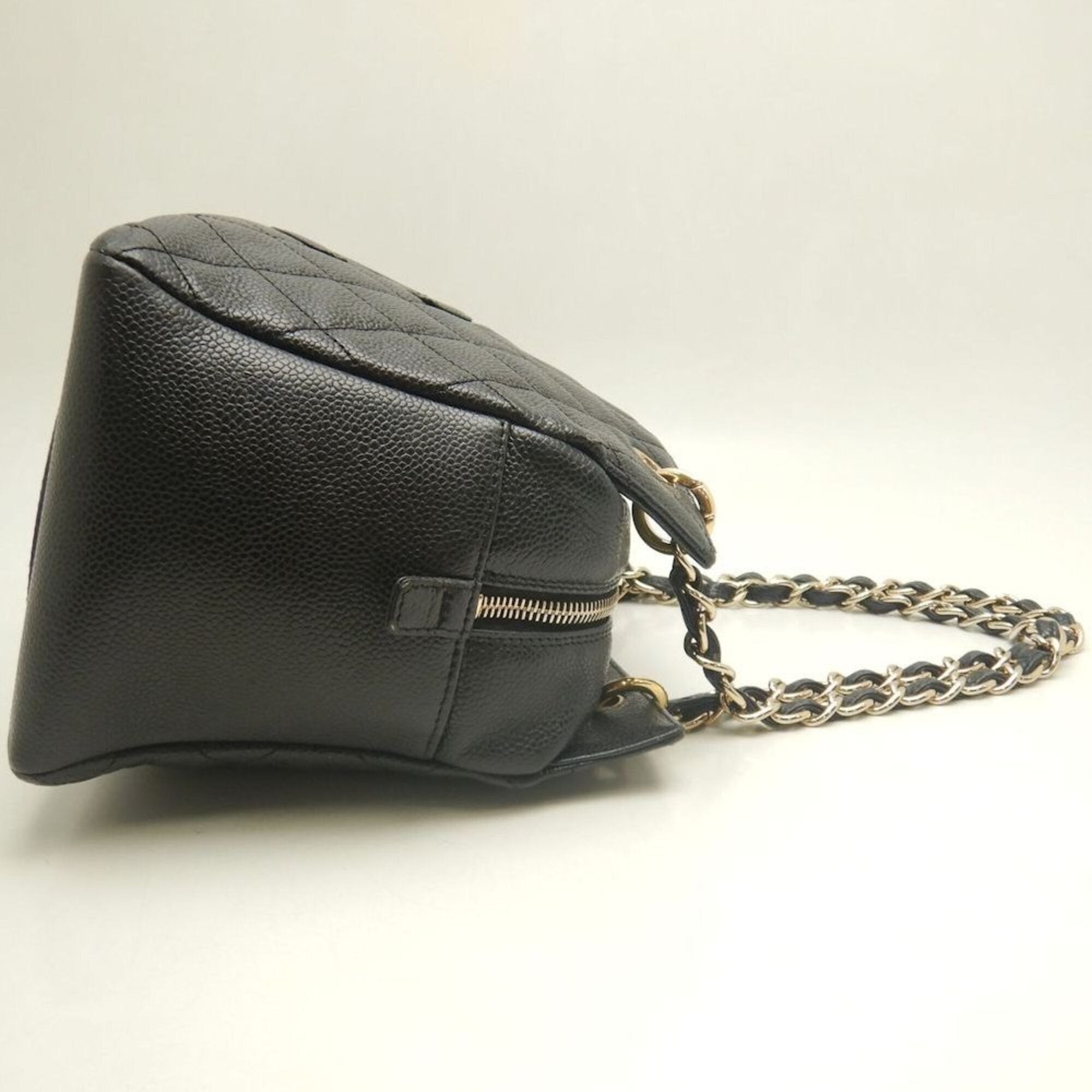 Chanel Matelasse Black Grained Calfskin Tote Bag (Pre-Owned)