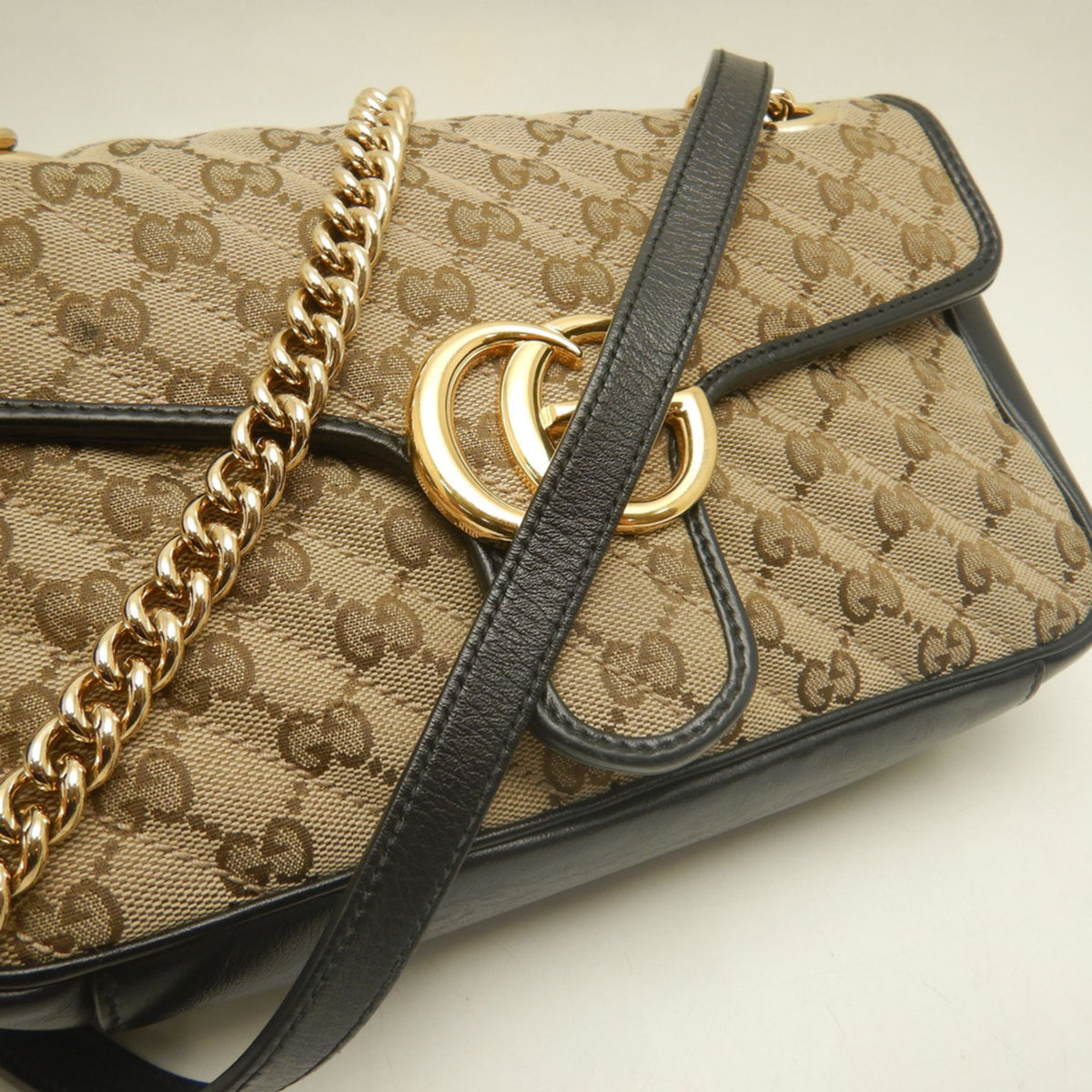 Gucci Beige Gg Canvas Leather Shoulder Bag (Pre-Owned)