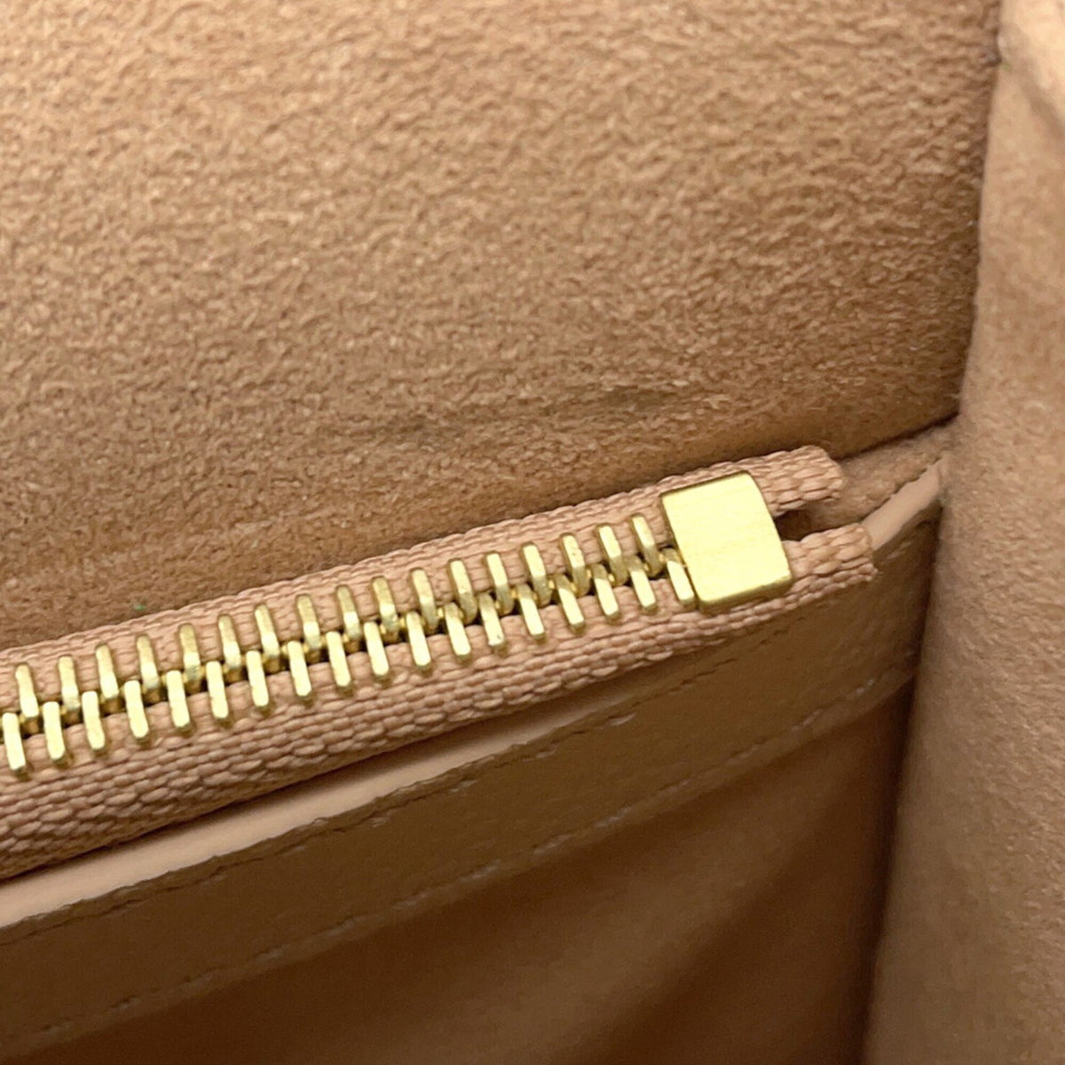 Louis Vuitton Beige Pink Monogram Empreinte Handbag Shoulder Bag (Pre-Owned)