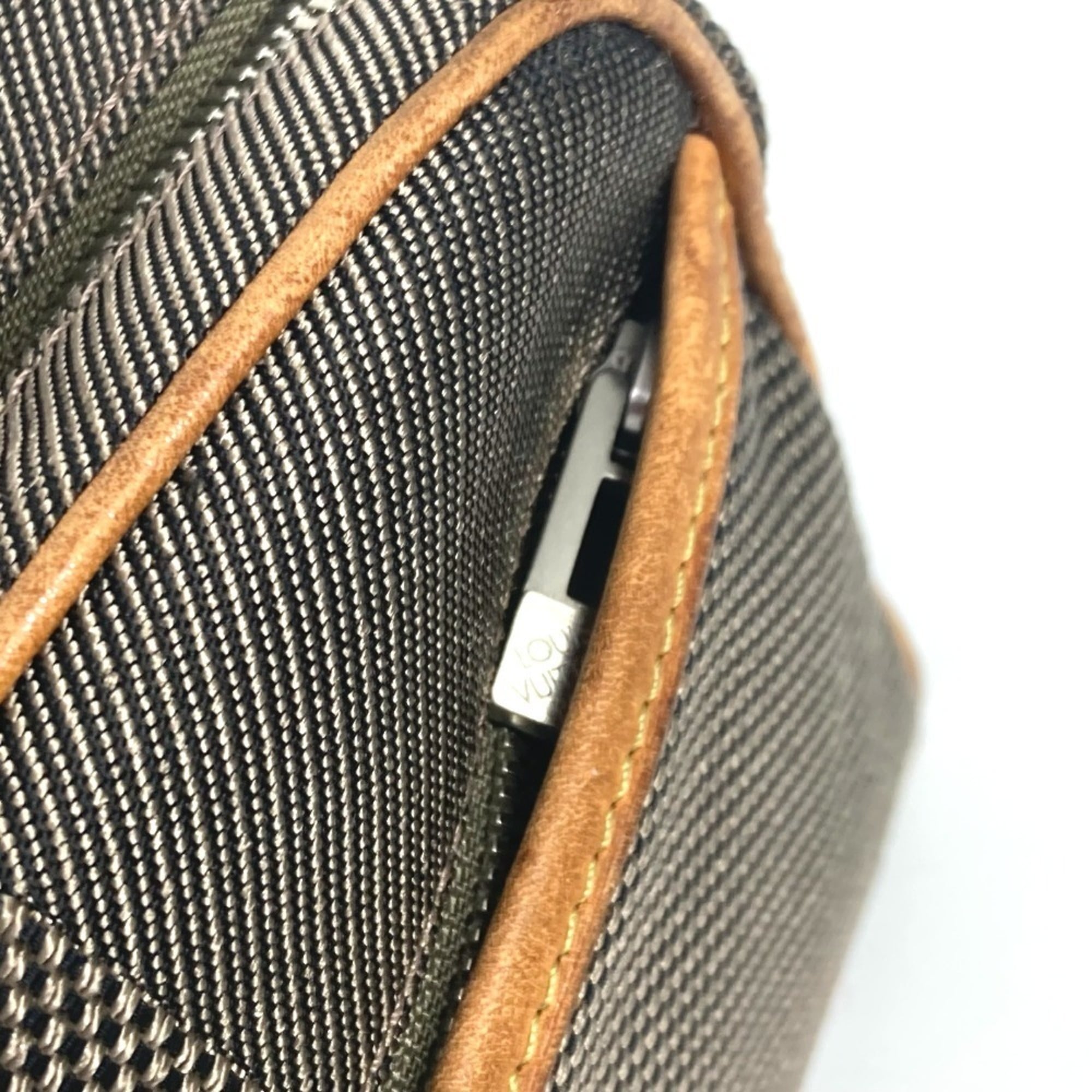 Louis Vuitton Earth Khaki Damier Geant Shoulder Bag Sling Bag (Pre-Owned)
