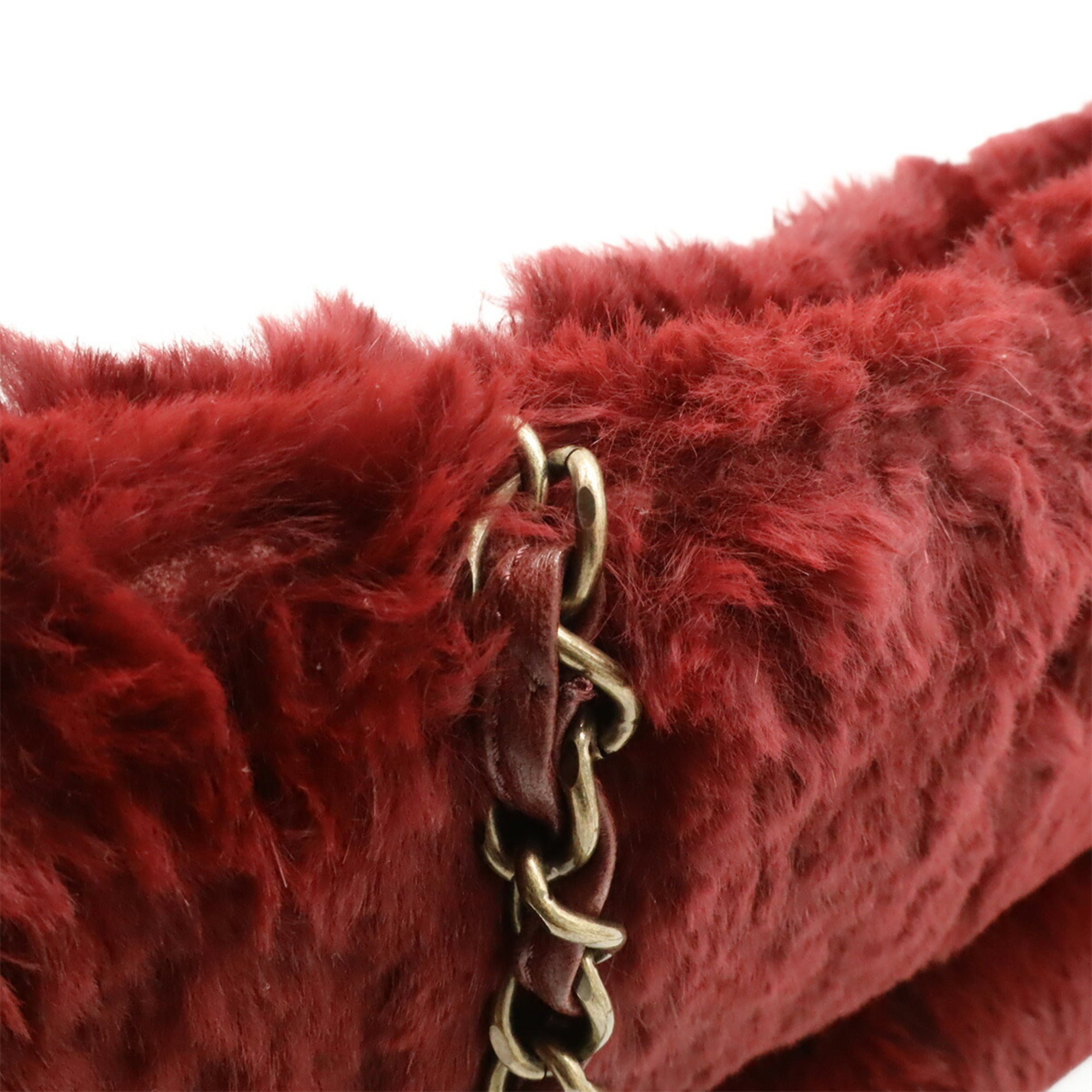 Chanel Bordeaux Lapin Leather Shoulder Bag (Pre-Owned)