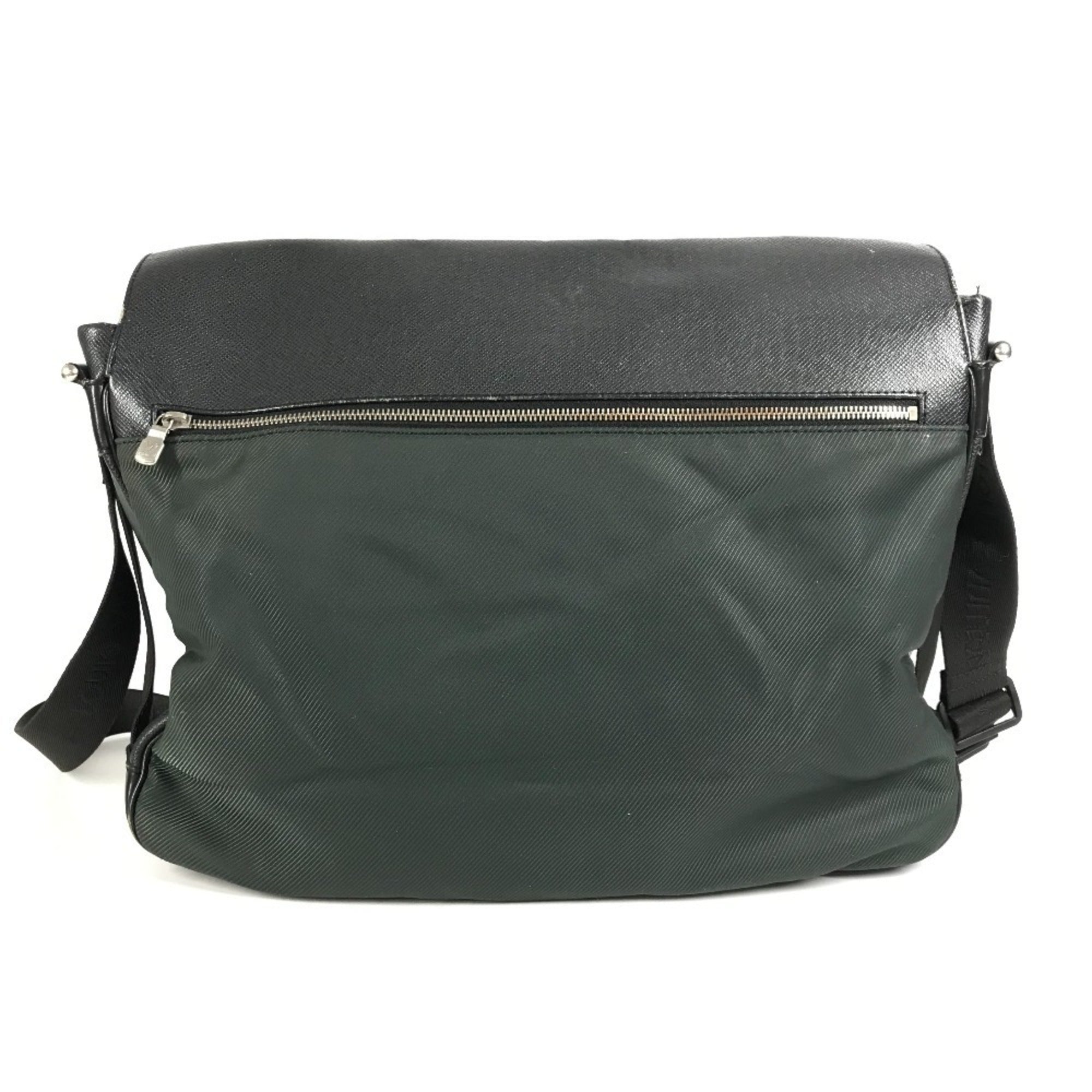 Louis Vuitton Taiga Ardoise Black Khaki Taiga Leather Nylon Messenger Bag Shoulder Bag (Pre-Owned)