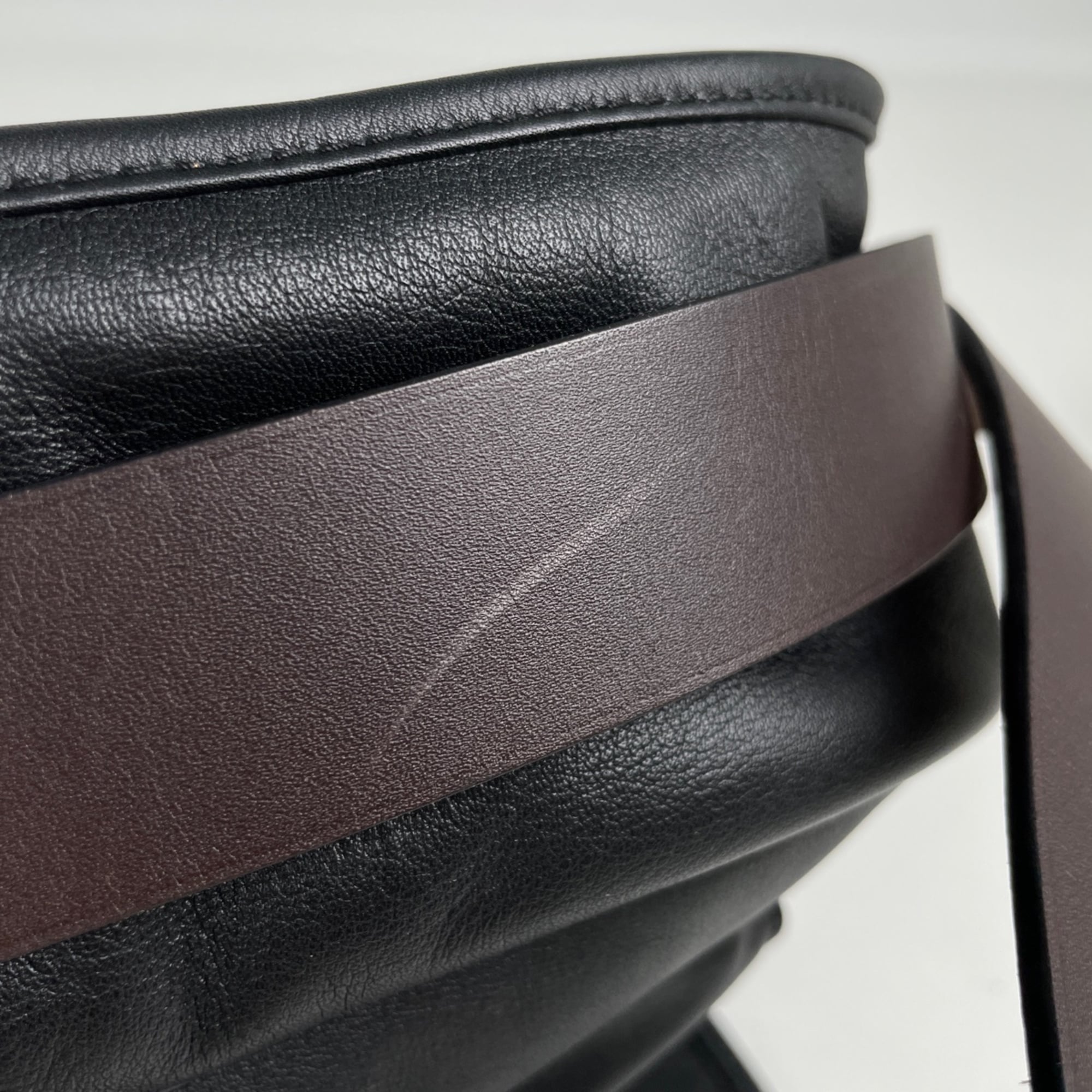 Hermes Black Shoulder Bag (Pre-Owned)