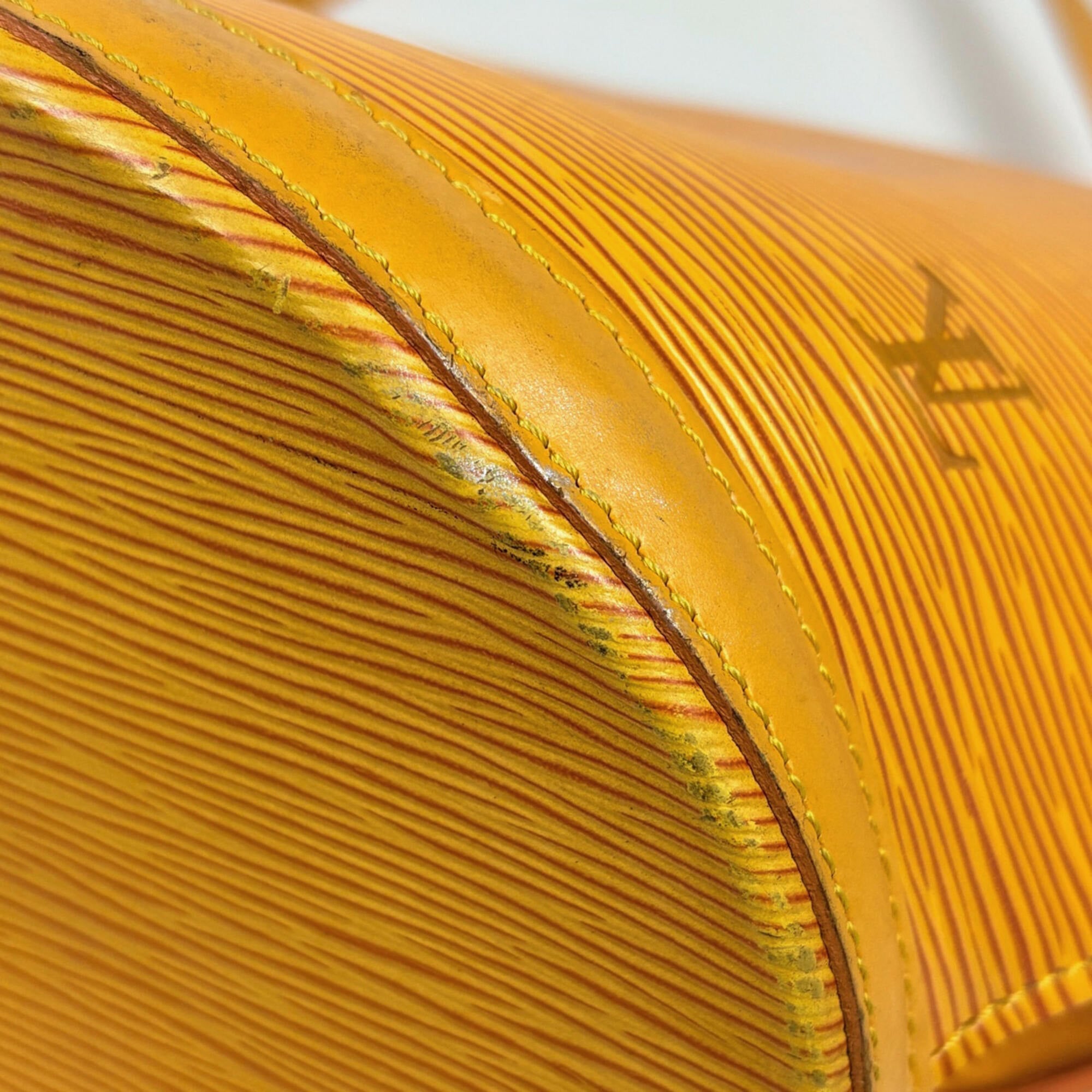 Louis Vuitton Yellow Epi Leather Shoulder Bag Tote Bag (Pre-Owned)
