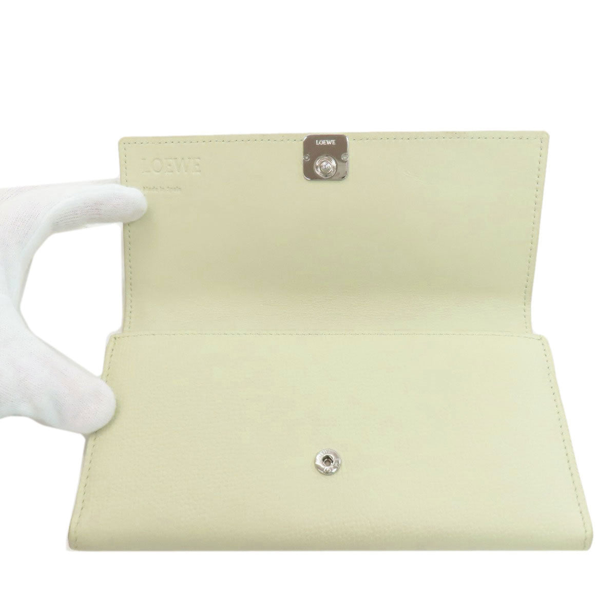 Loewe Light Green Leather Long Wallet (Bi-Fold) (Pre-Owned)