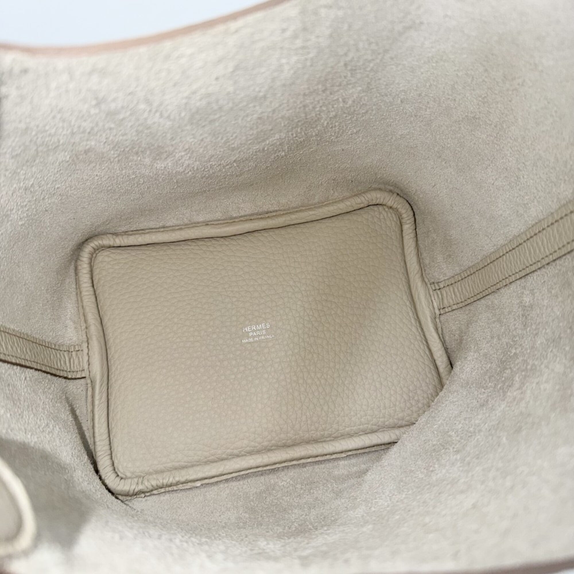 Hermes Ivory Leather Handbag (Pre-Owned)