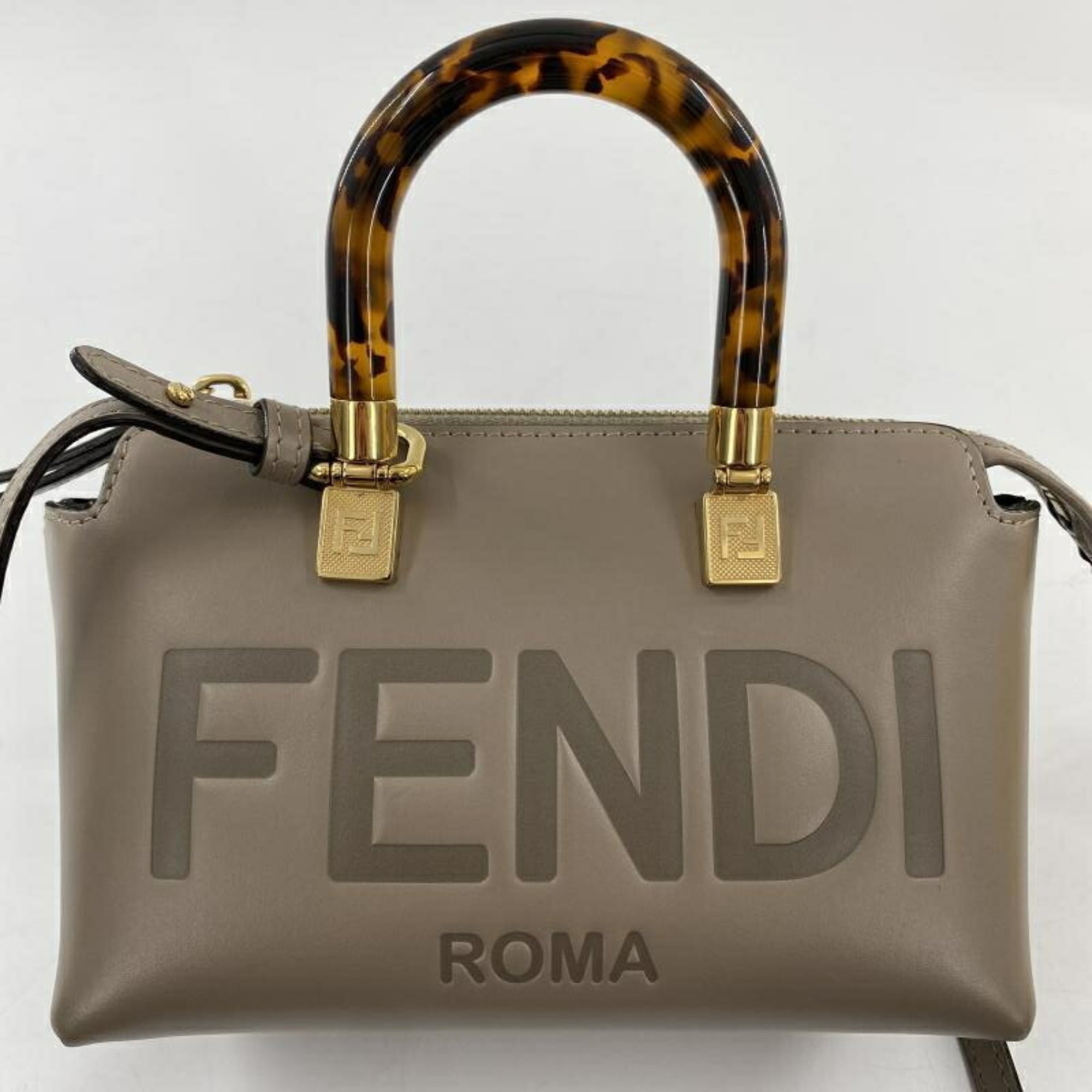 Fendi Brown Leather Shoulder Bag (Pre-Owned)