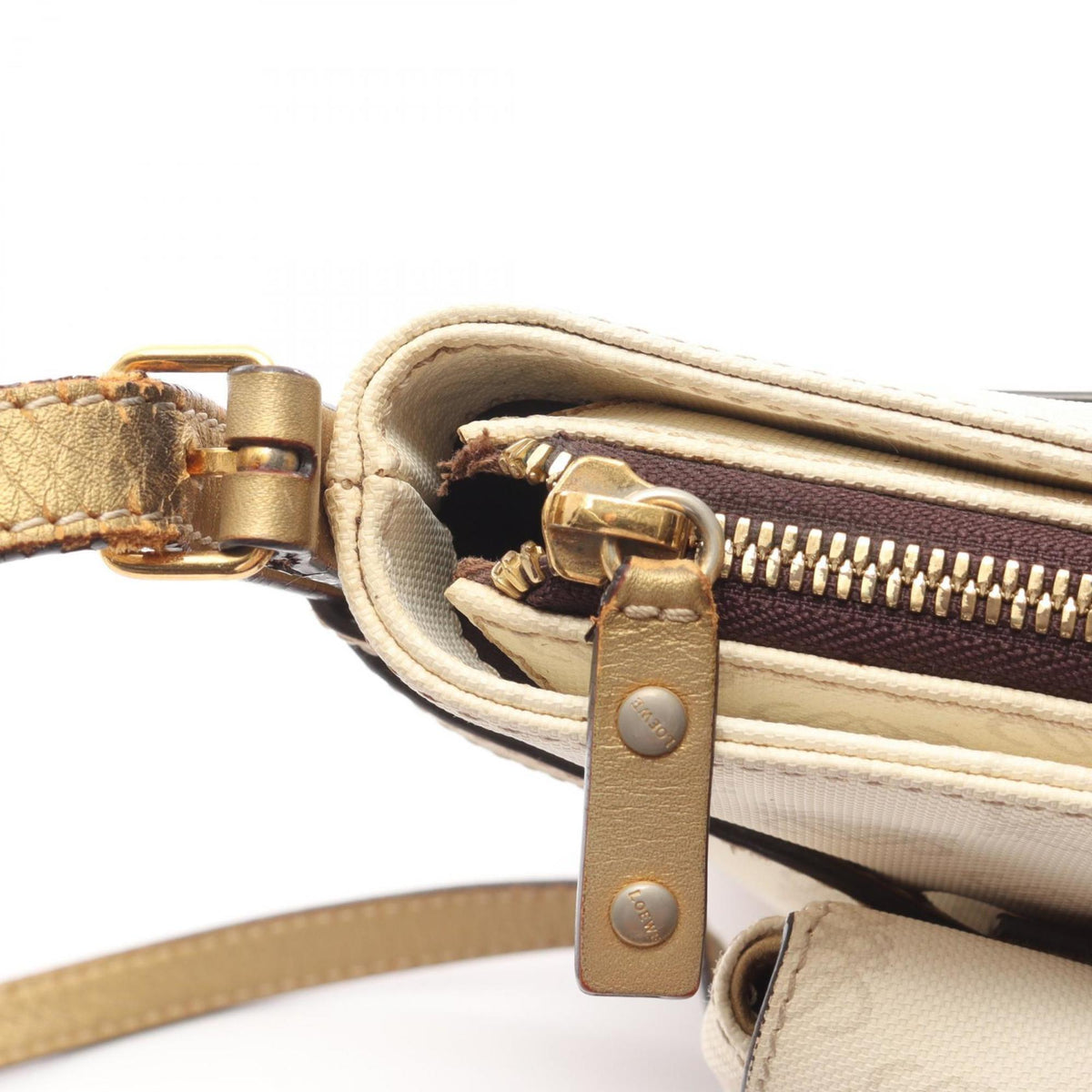 Loewe White Coated Canvas Leather Shoulder Bag (Pre-Owned)