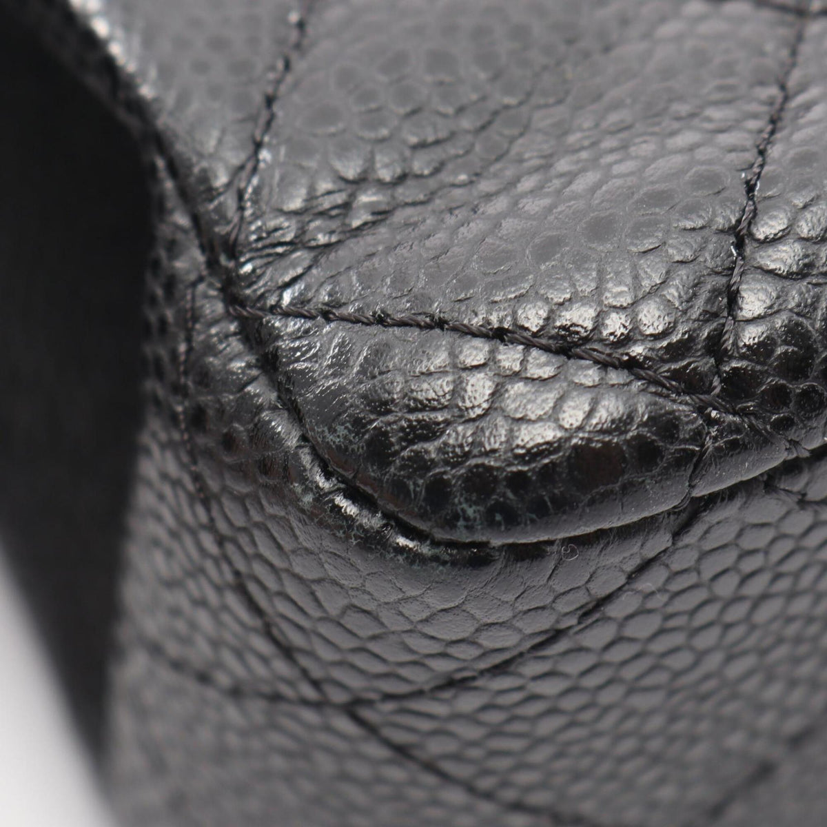 Chanel Black Grained Calfskin Handbag Shoulder Bag (Pre-Owned)