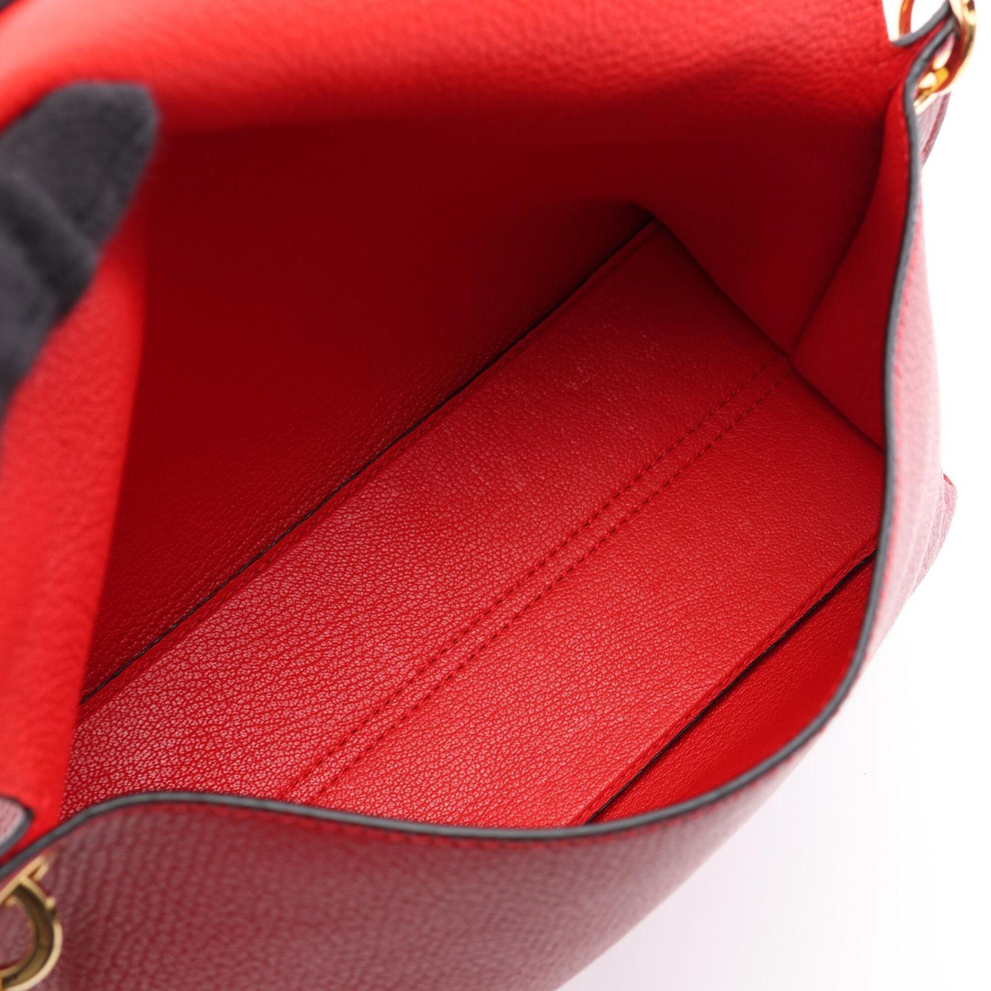 Loewe Red Color Leather Shoulder Bag (Pre-Owned)