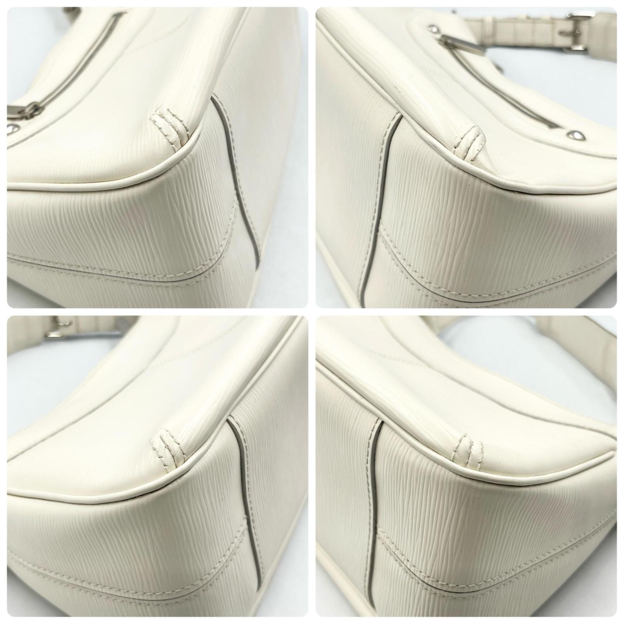 Louis Vuitton White Epi Leather Shoulder Bag (Pre-Owned)