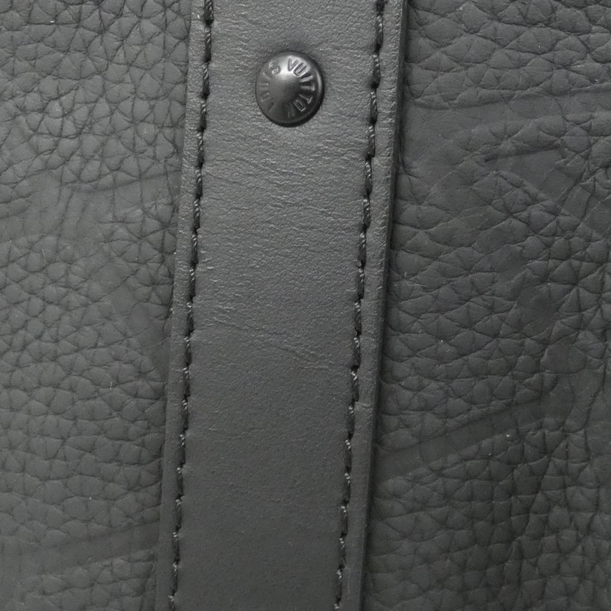 Louis Vuitton Black Leather Shoulder Bag (Pre-Owned)