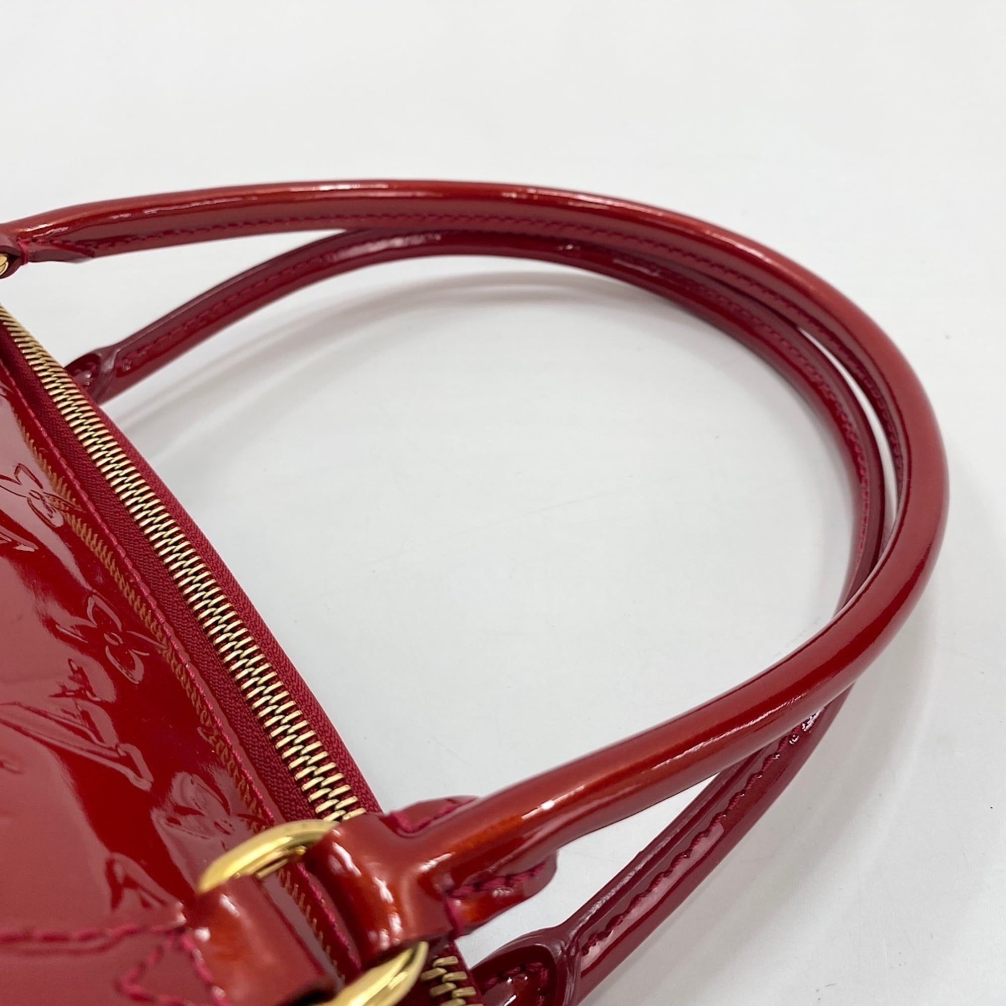 Louis Vuitton Red Color Shoulder Bag (Pre-Owned)