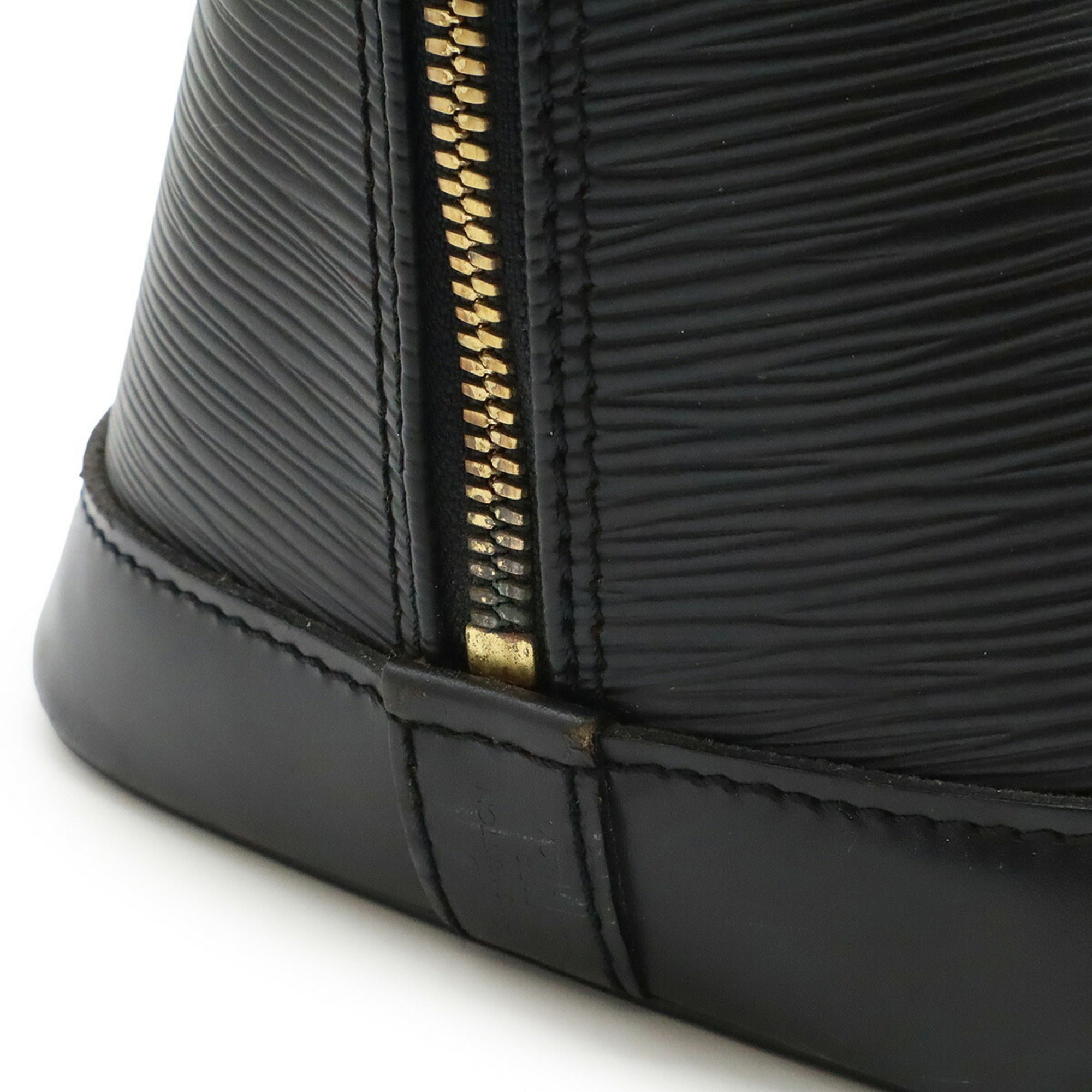 Louis Vuitton Epi Black Noir Epi Leather Handbag (Pre-Owned)