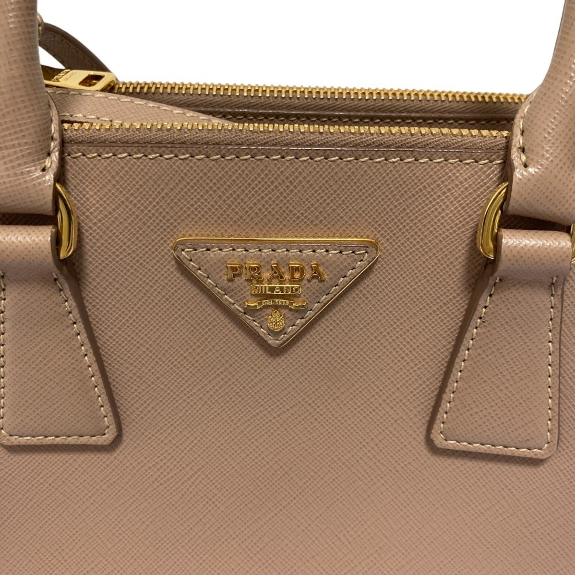Prada Light Pink Leather Shoulder Bag (Pre-Owned)