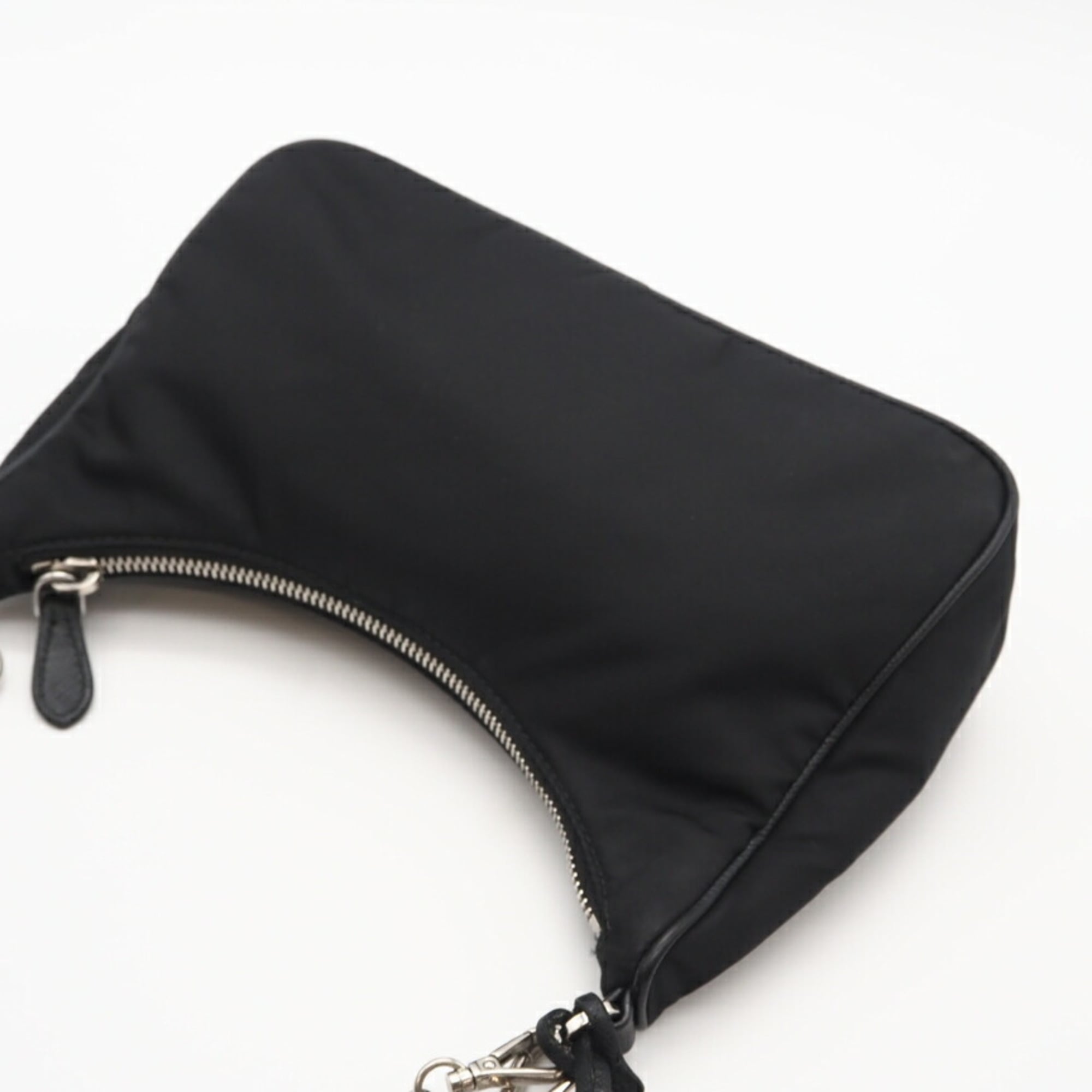 Prada Black Leather Shoulder Bag (Pre-Owned)