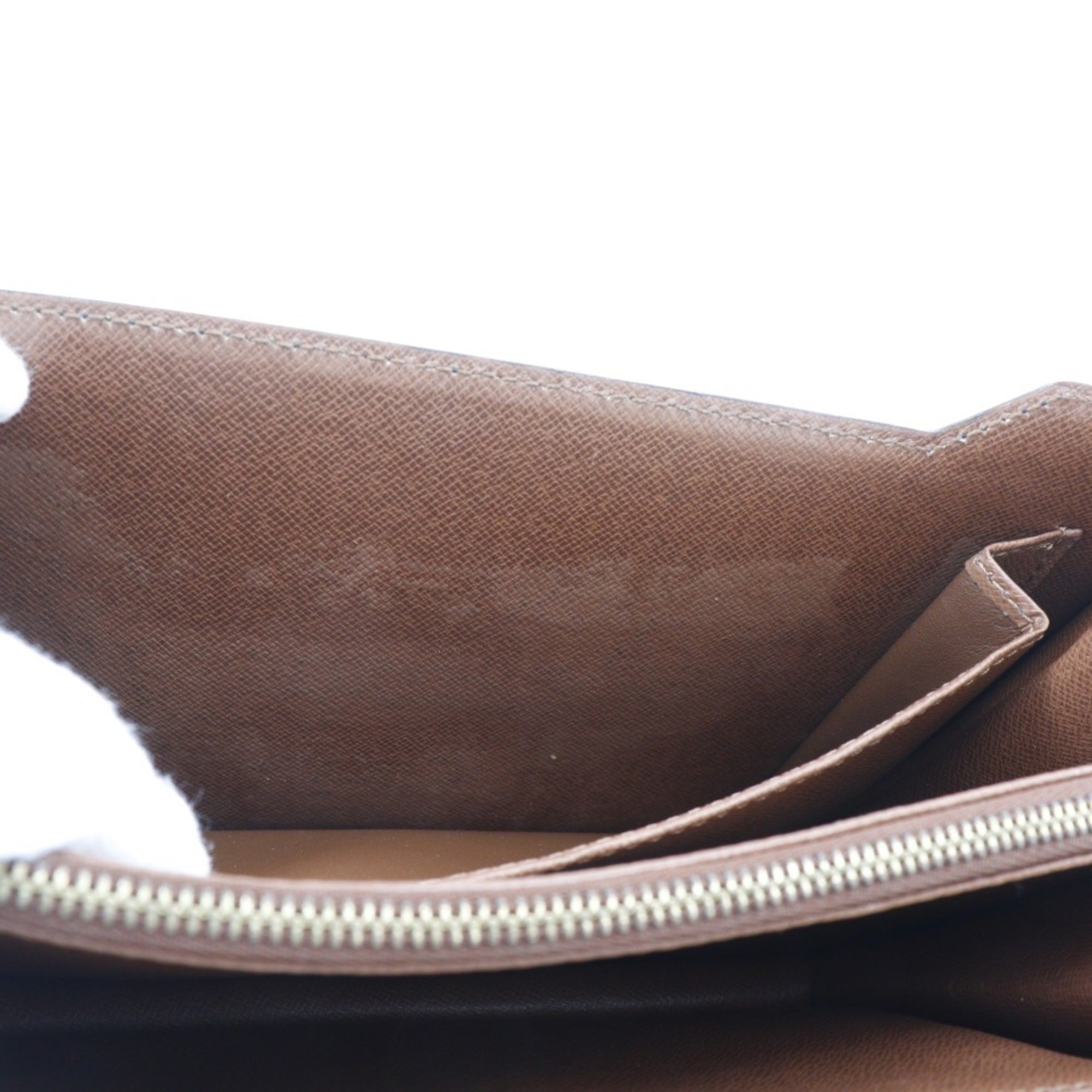 Louis Vuitton Brown Monogram Canvas Handbag (Pre-Owned)